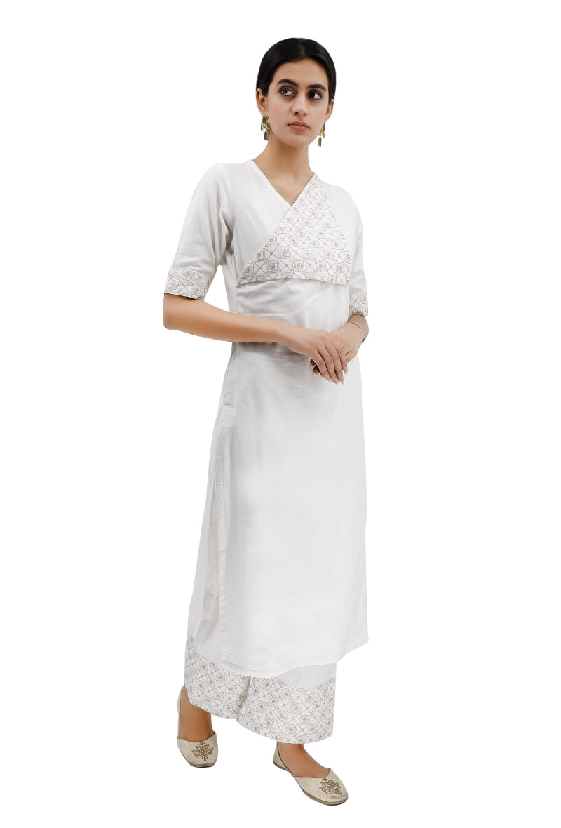 White Cotton Kurta With Off-White Kantha Embroidery サイズ S