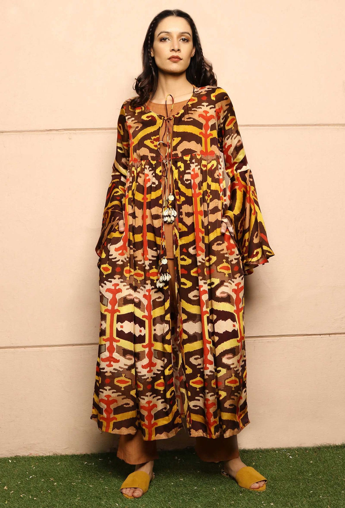 Mustard And Brown Uzbeki Ikat Printed Modal Silk Long Cape サイズ XS