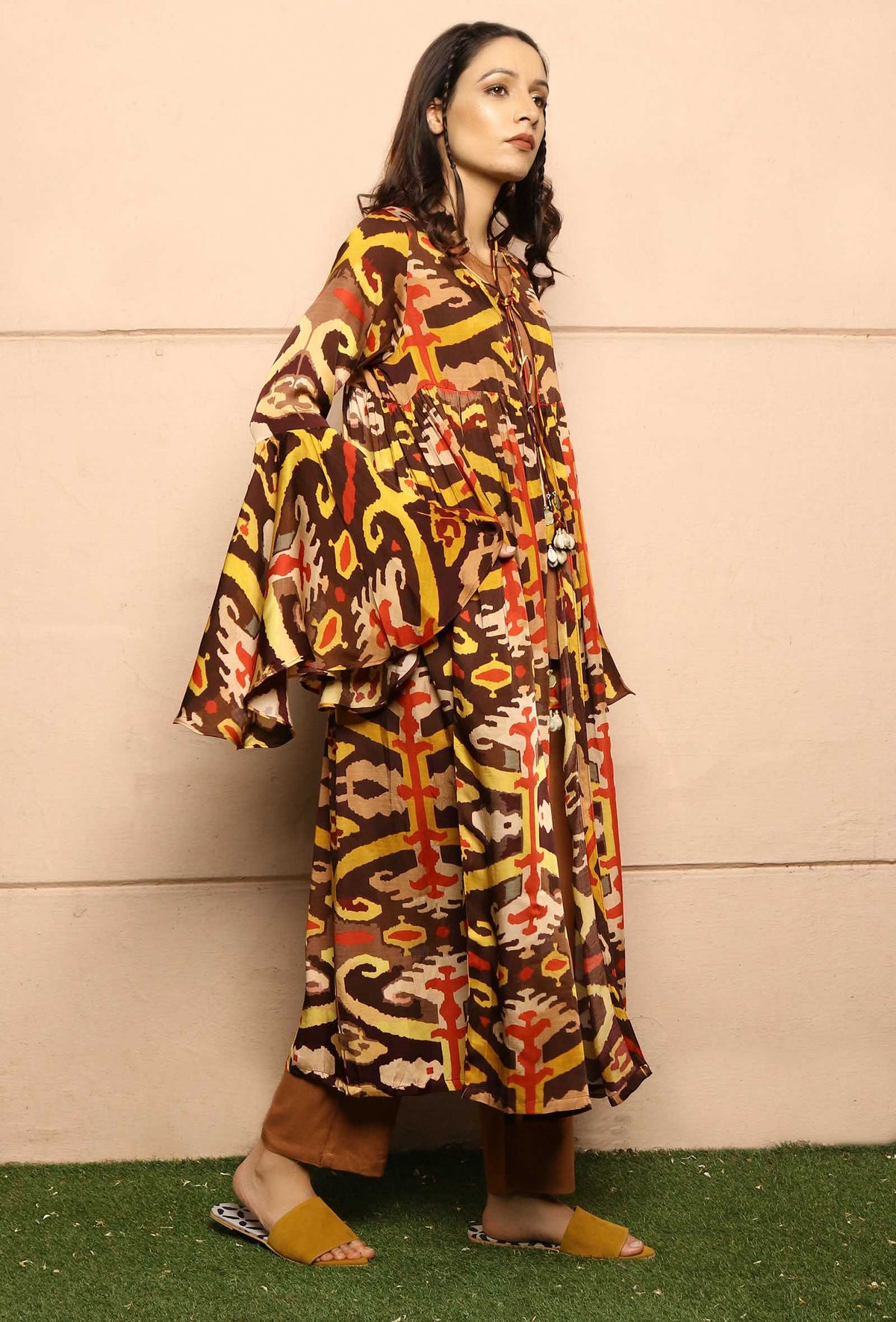 Mustard And Brown Uzbeki Ikat Printed Modal Silk Long Cape サイズ XS