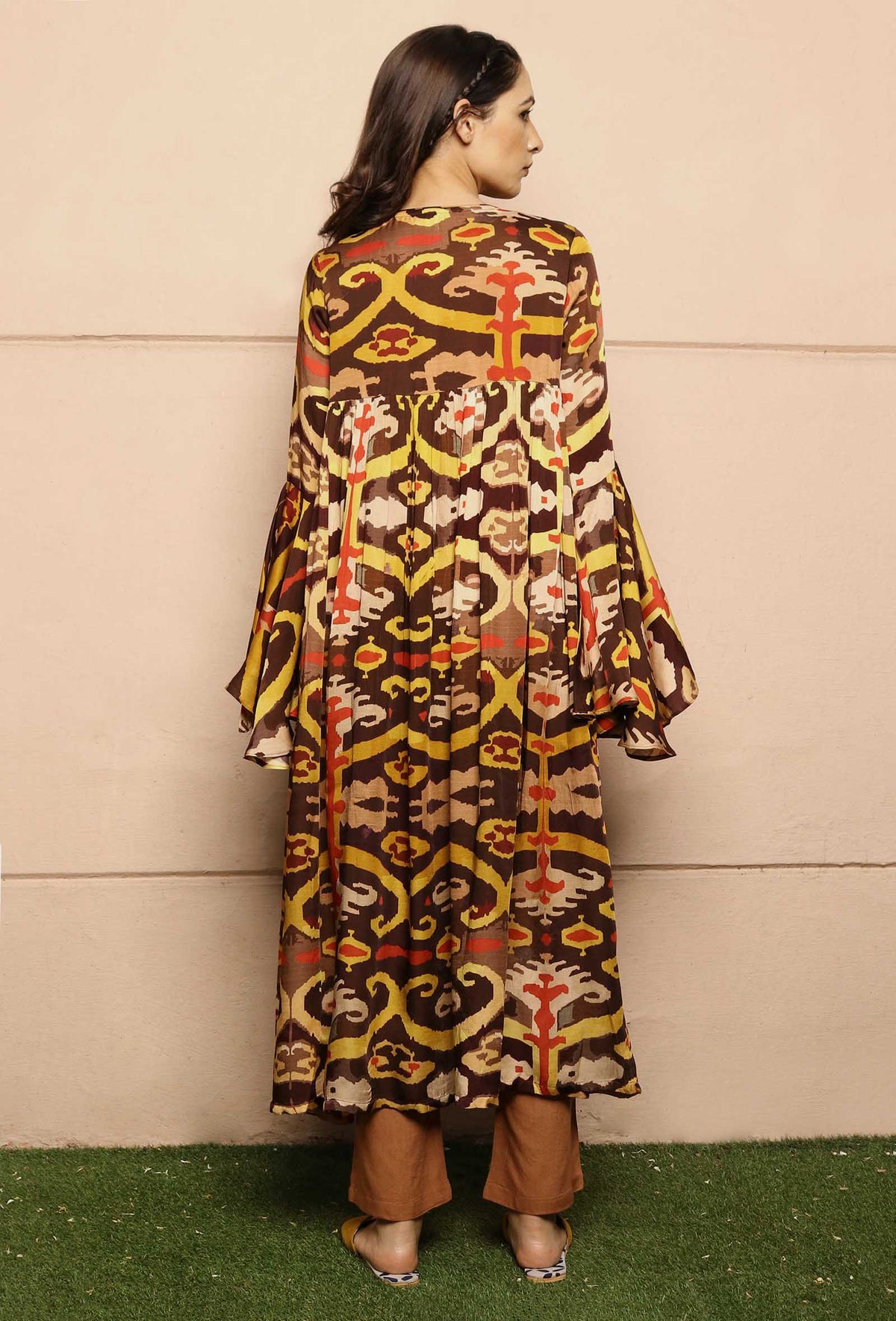 Mustard And Brown Uzbeki Ikat Printed Modal Silk Long Cape サイズ XS