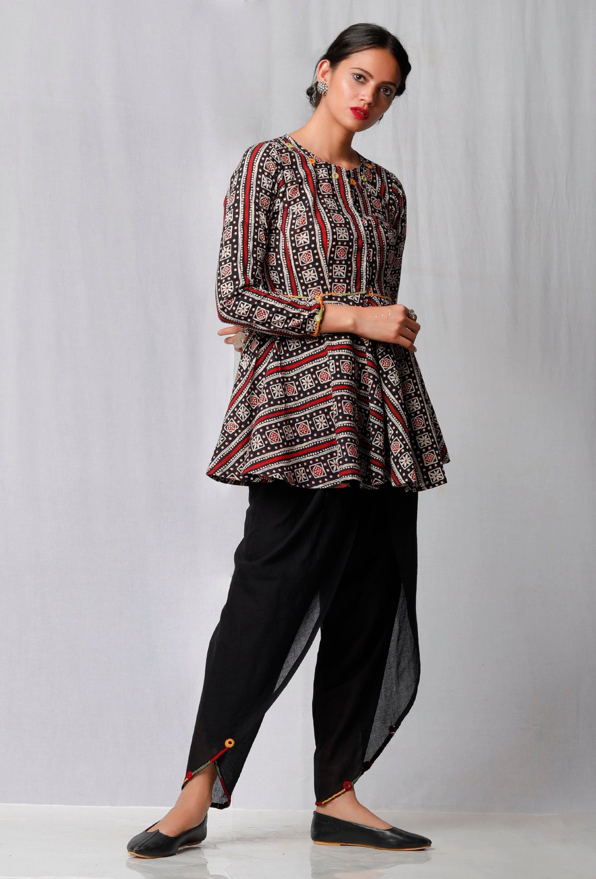 Black Ajrakh Printed Cotton Top サイズ M