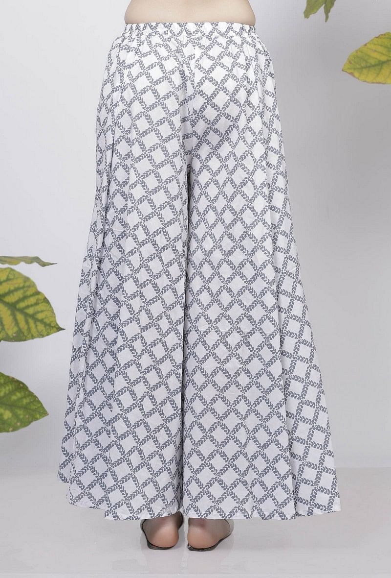 Powder Blue Criss Cross Hand-Block Printed Cotton Flared Palazzo サイズ M