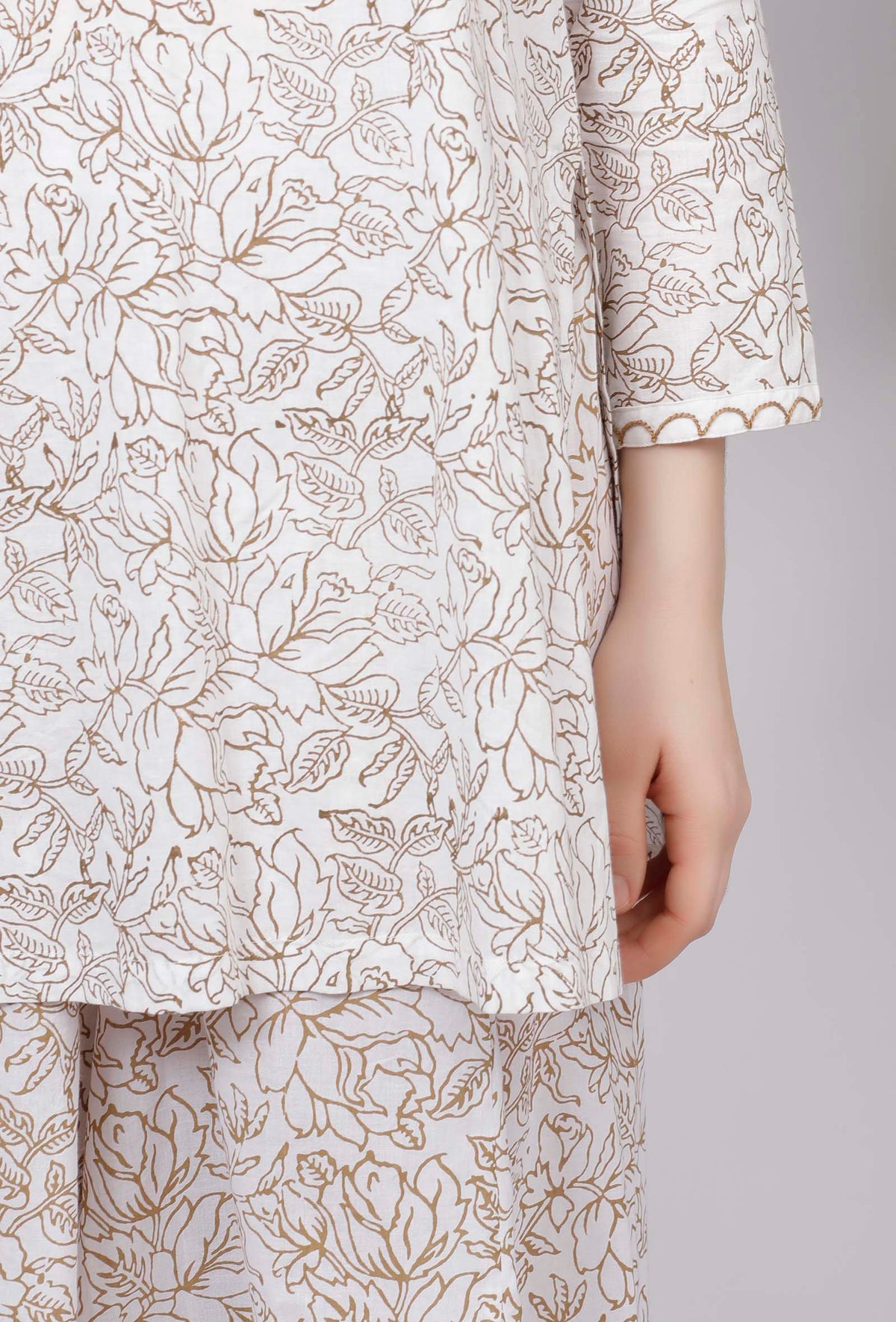 Muse Brown Floral Hand Block Printed Cotton Short Kurta サイズ S