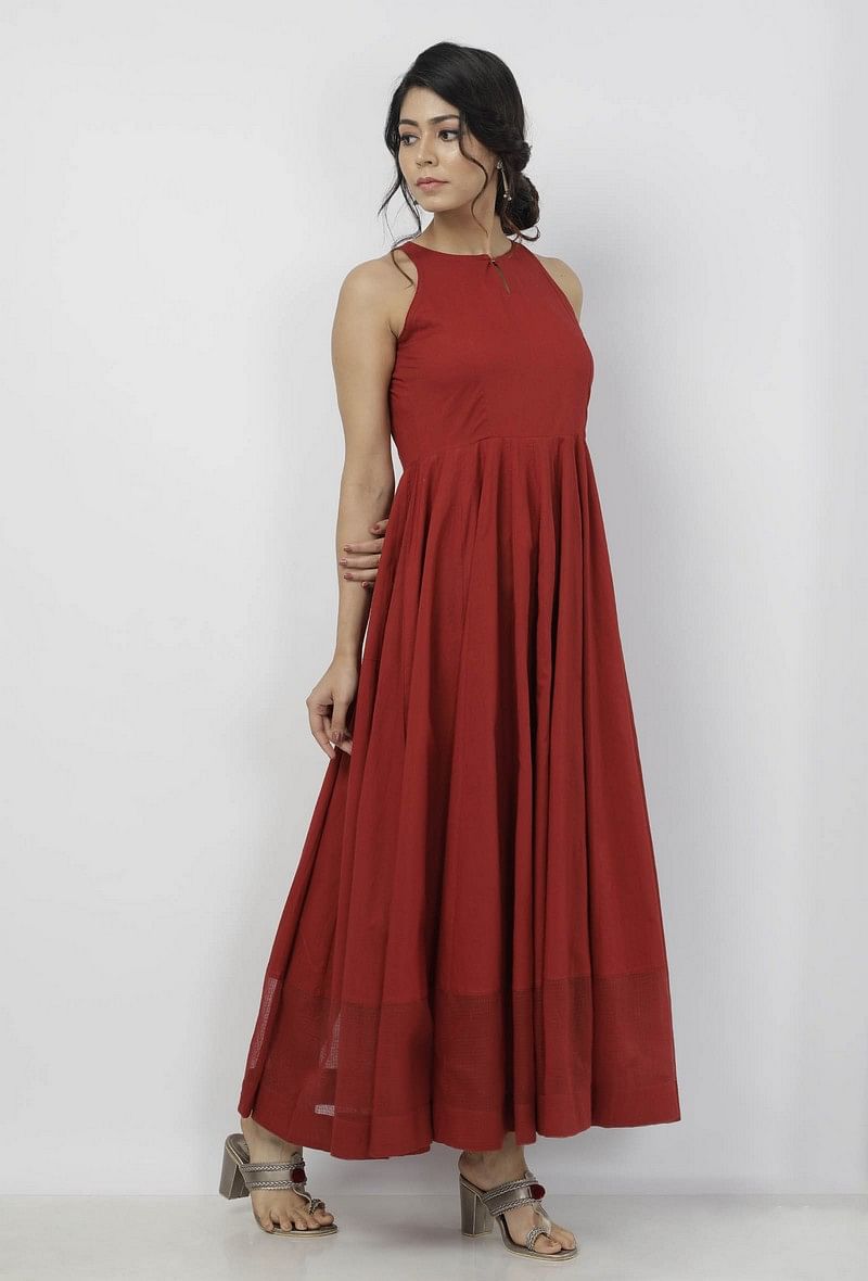 Gerua Plain Maroon Cotton Halter Neck Flared Dress with Kota Border サイズ XXXL
