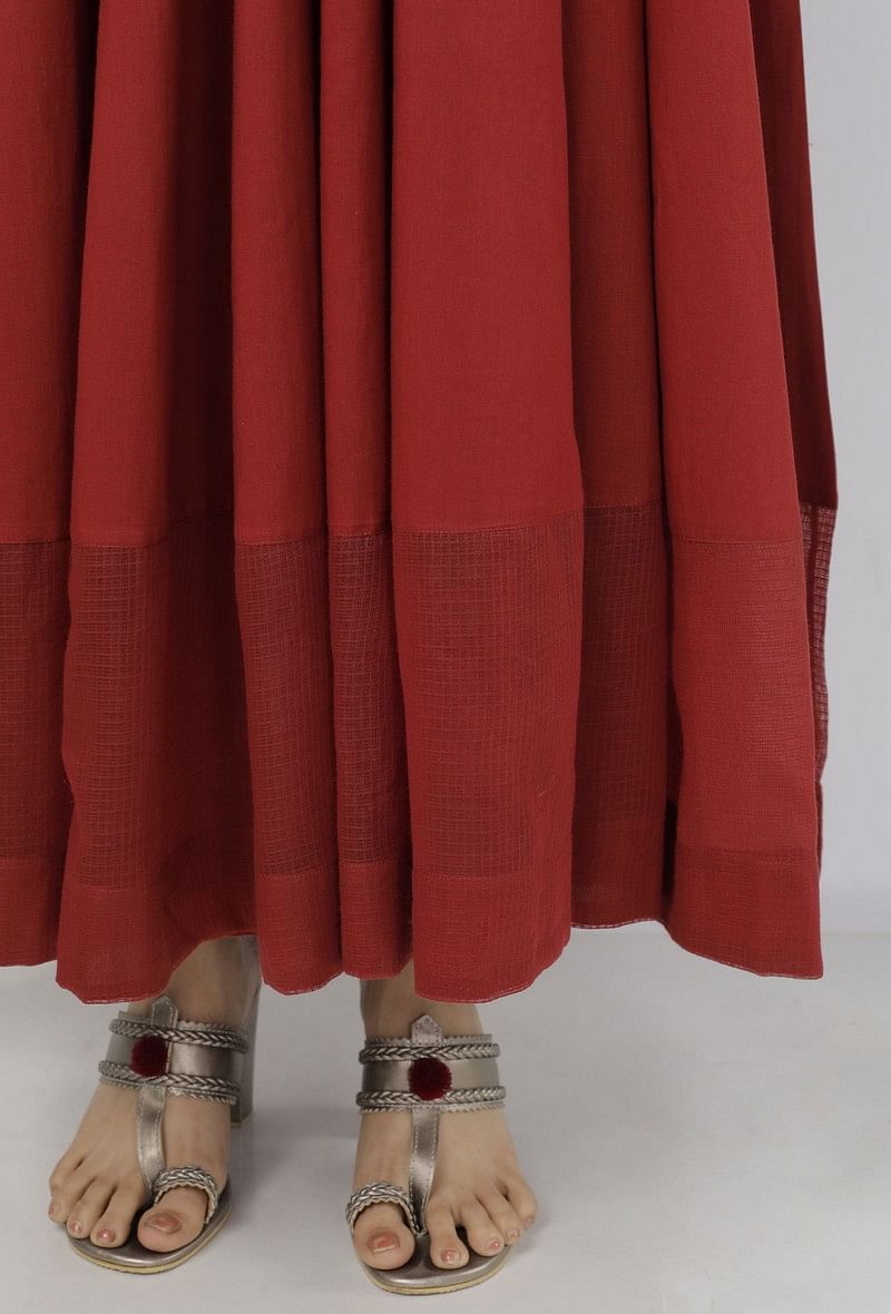 Gerua Plain Maroon Cotton Halter Neck Flared Dress with Kota Border サイズ XXXL