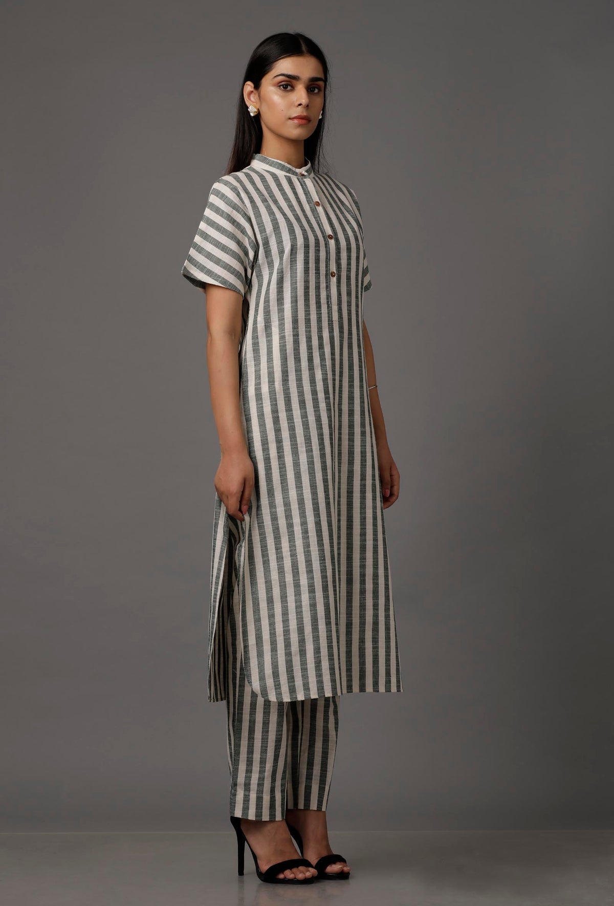 Green and White Stripes Pure Woven Cotton Kurta サイズ XS