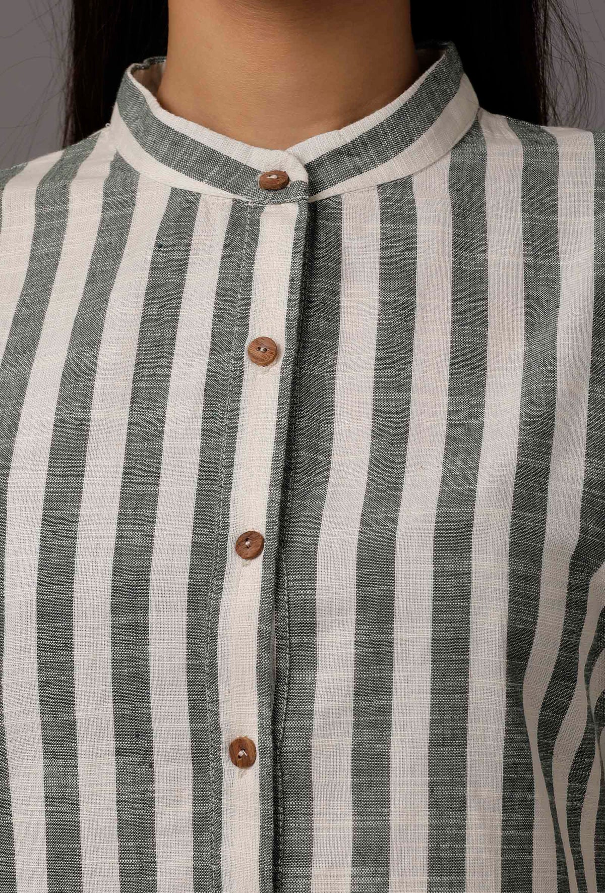 Green and White Stripes Pure Woven Cotton Kurta サイズ XS
