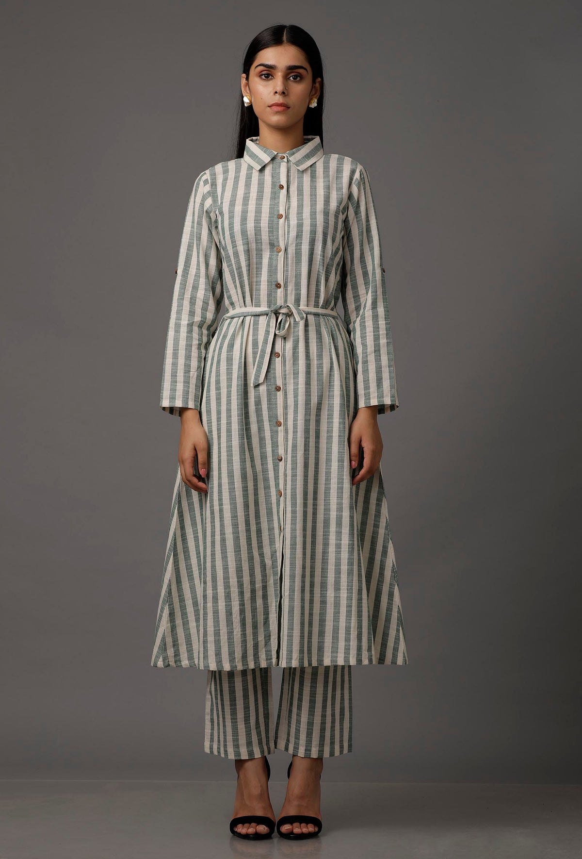 Set of 2: Green and White Stripes Pure Woven Cotton Kurta and Pants サイズ M