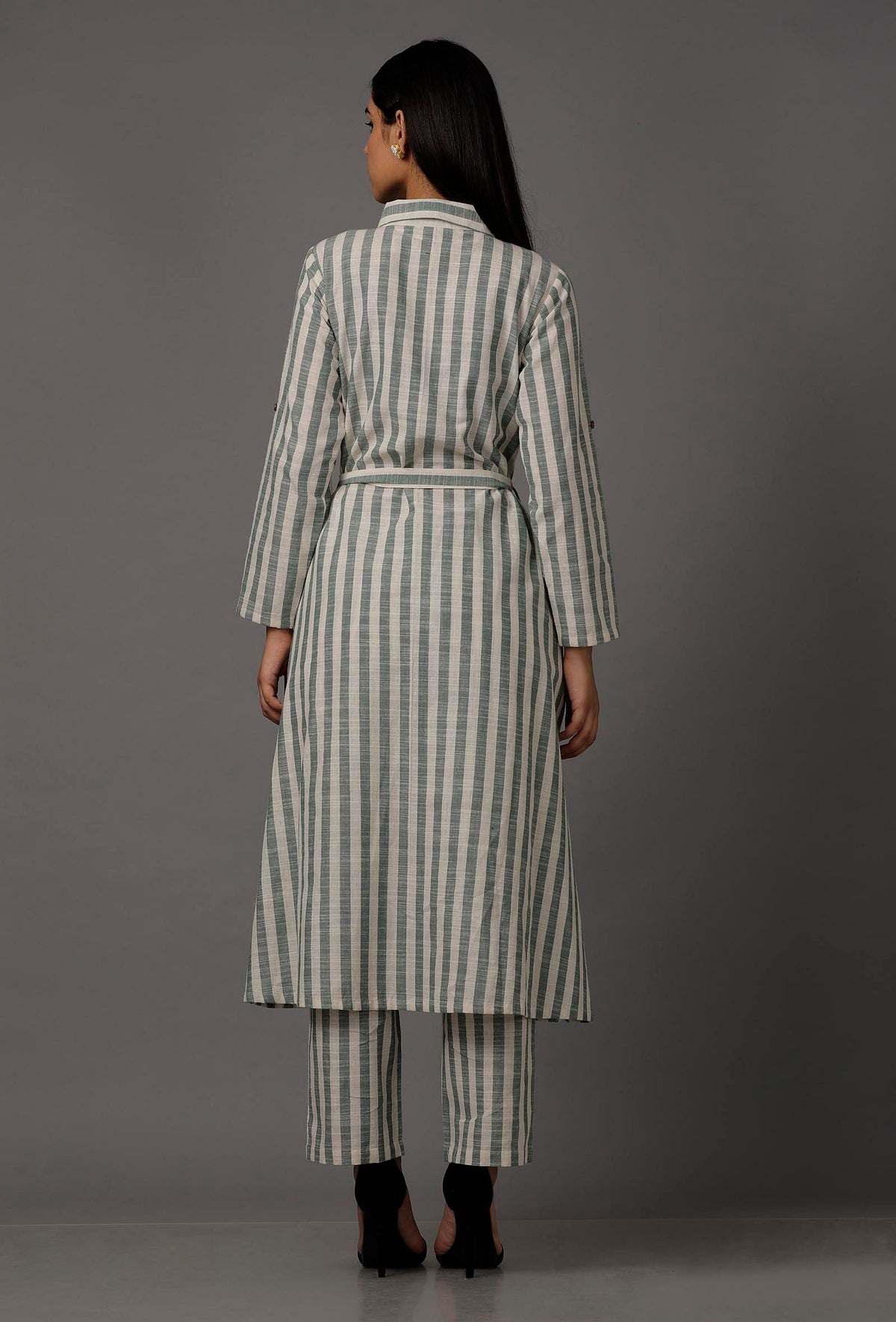 Set of 2: Green and White Stripes Pure Woven Cotton Kurta and Pants サイズ M