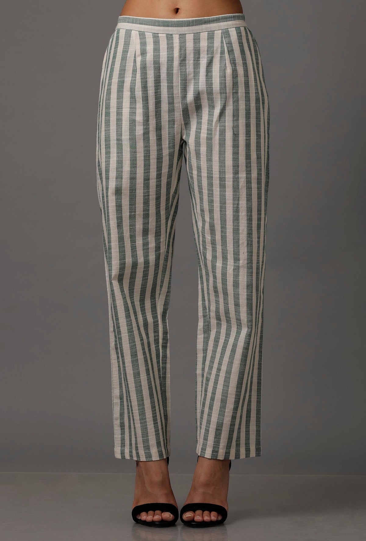 Set of 2: Green and White Stripes Pure Woven Cotton Kurta and Pants サイズ M