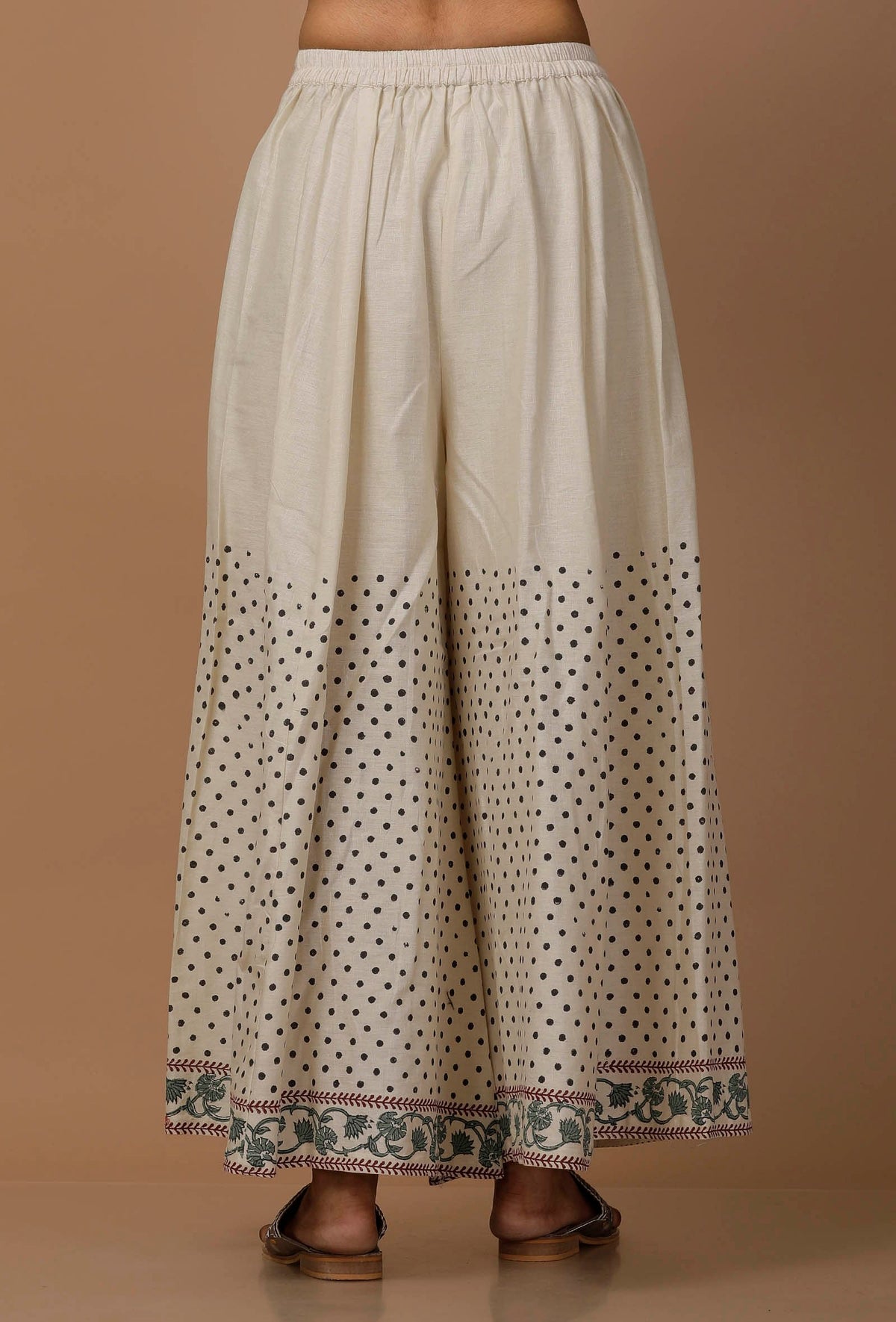Set of 2: Off White Hand Block Cotton Flex Kurta and Palazzo サイズ XL