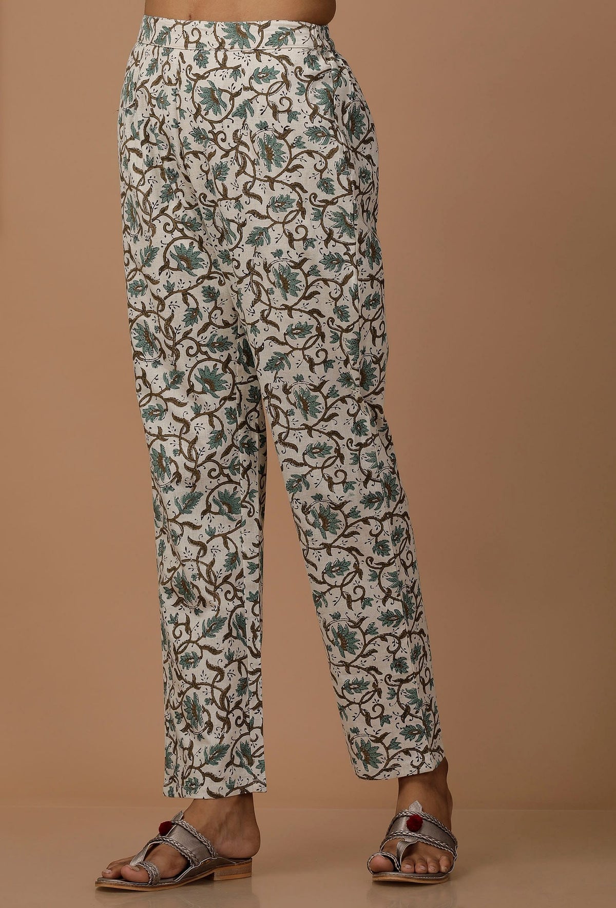White and Blue Floral Cotton Flex Pants サイズ XS