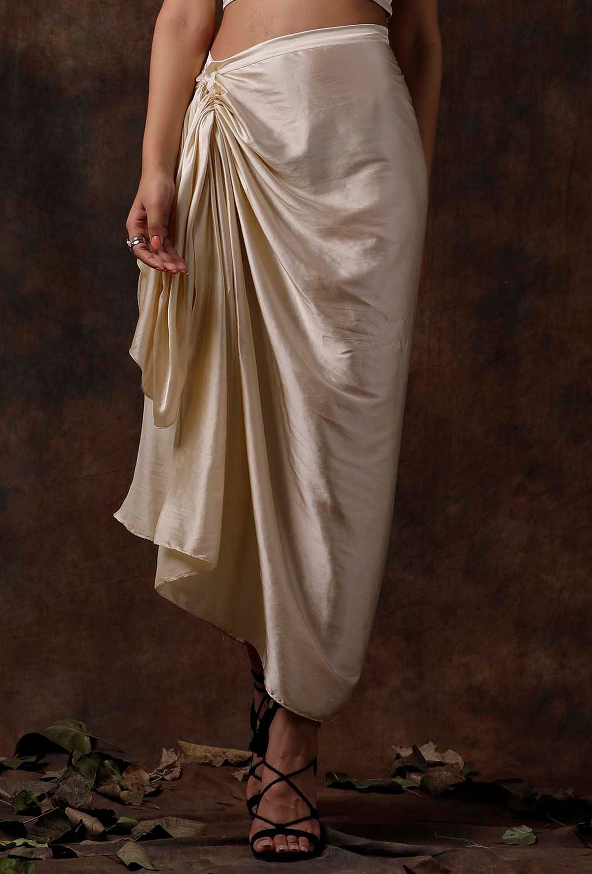 Off White Stitched Drape Satin Skirt サイズ XXXL