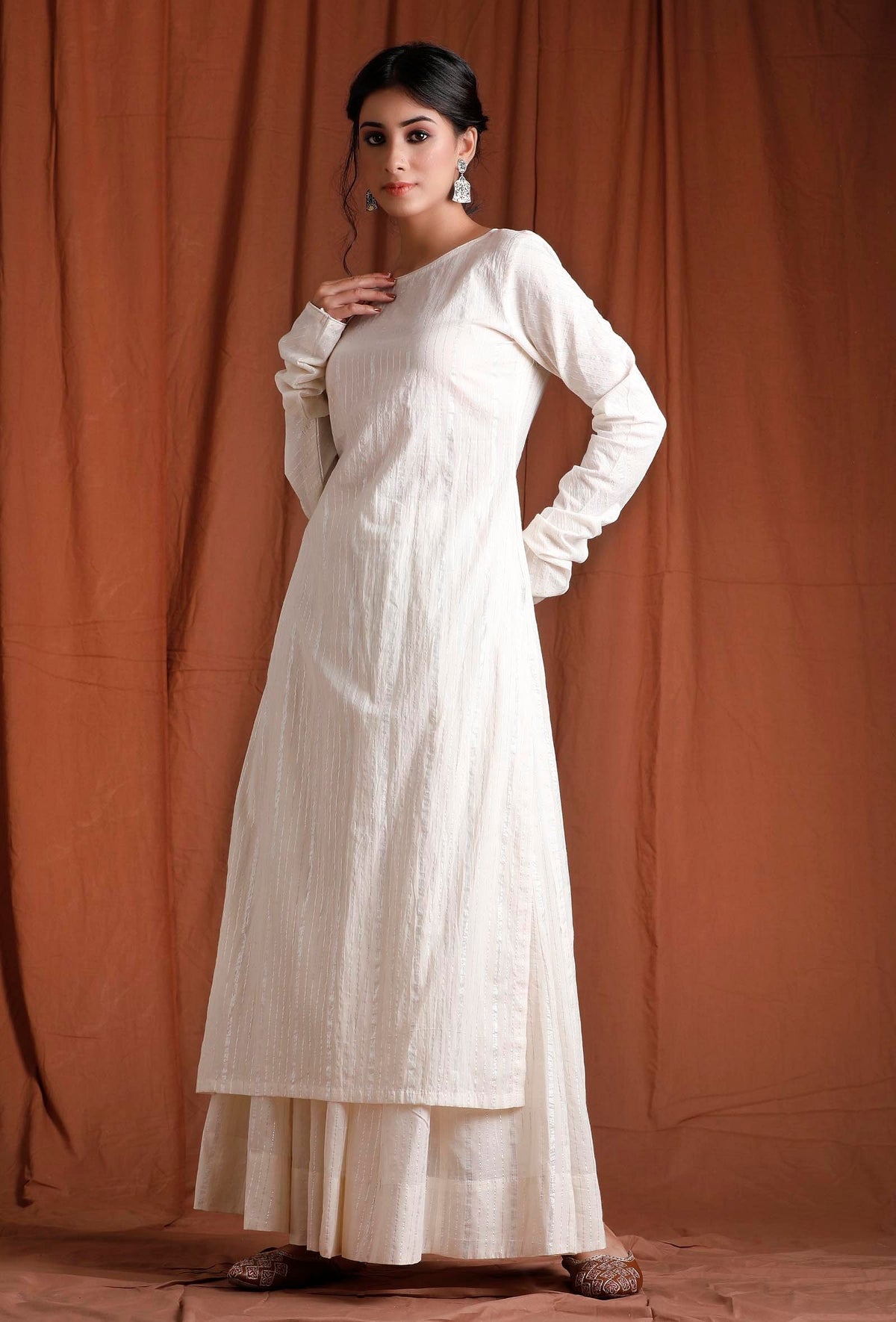 Off White Cotton Full Sleeves Long Kurta サイズ S