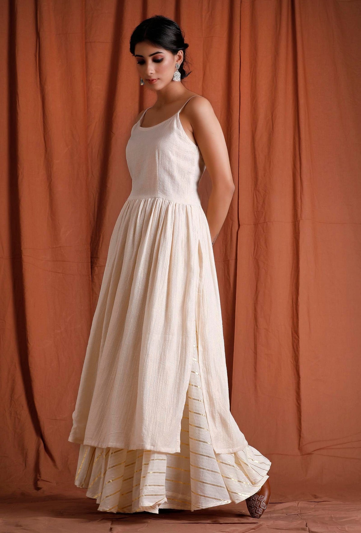 Off White and Golden Gathered Slip Kurta サイズ XL