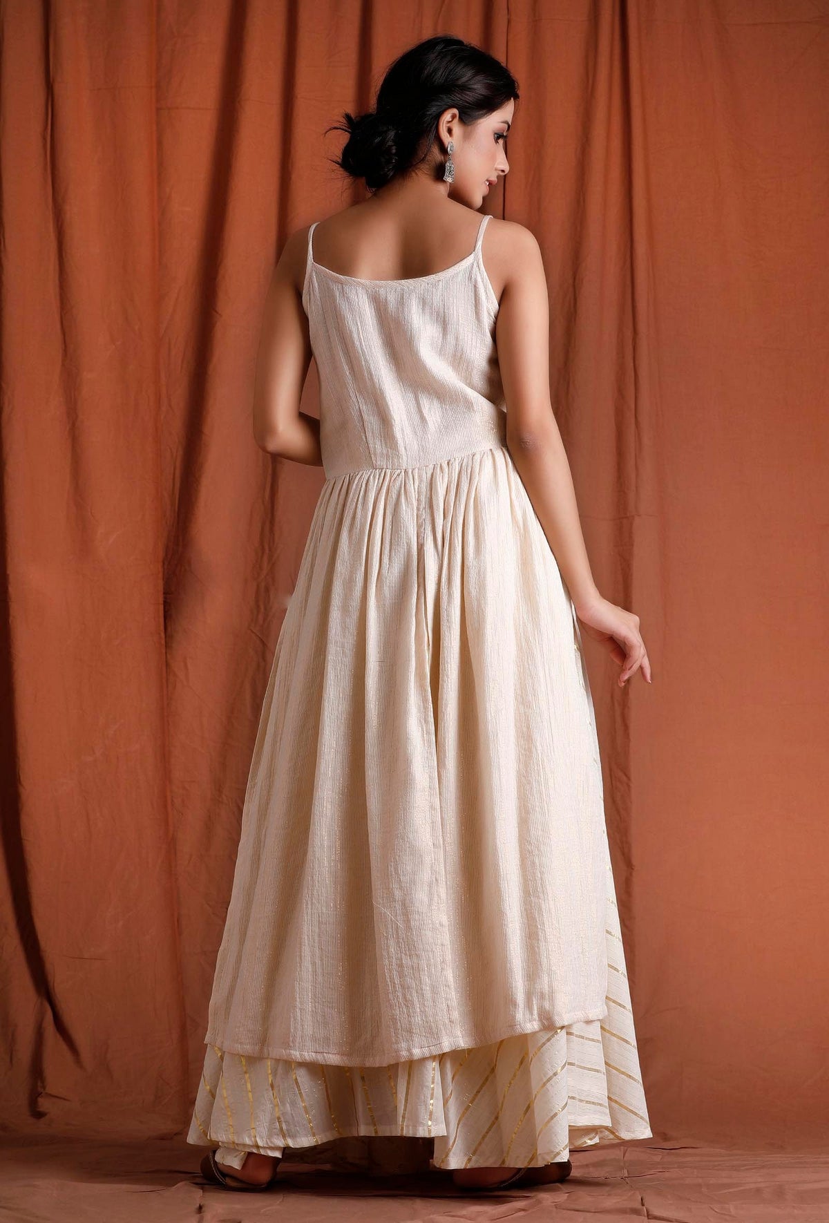 Off White and Golden Gathered Slip Kurta サイズ XL