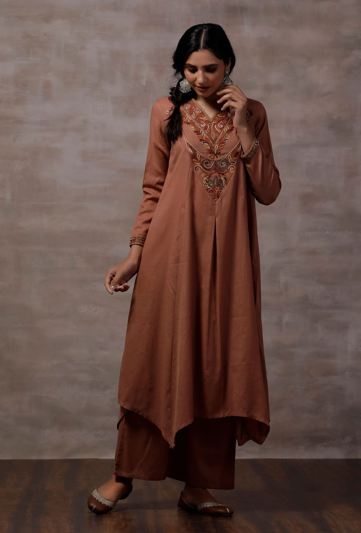 Tara Taupe Asymmetrical Woollen Kurta サイズ M