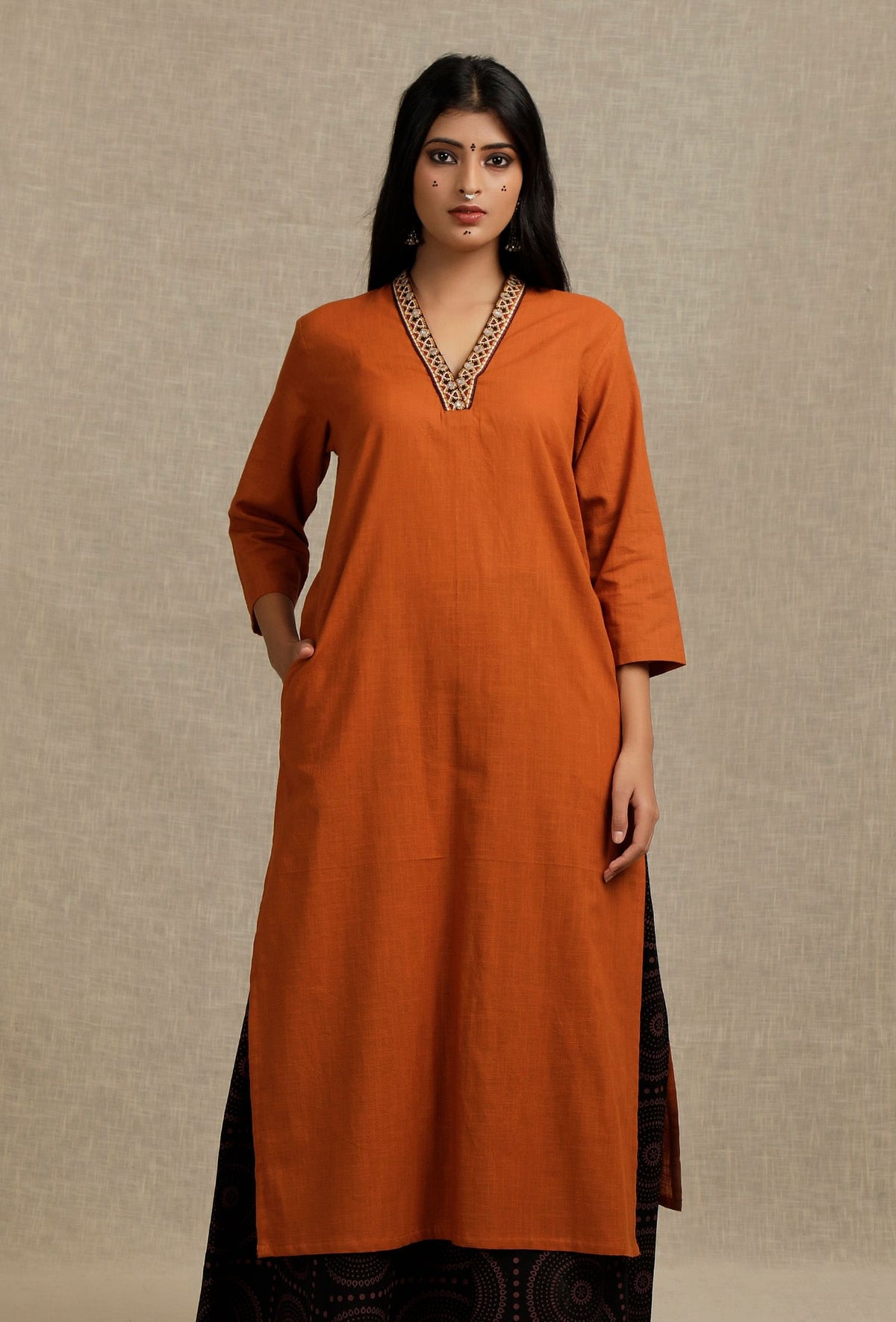 Orange Rust Cotton Slub Kurta with Mirror Embroidery サイズ XL