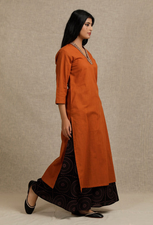 Orange Rust Cotton Slub Kurta with Mirror Embroidery サイズ M