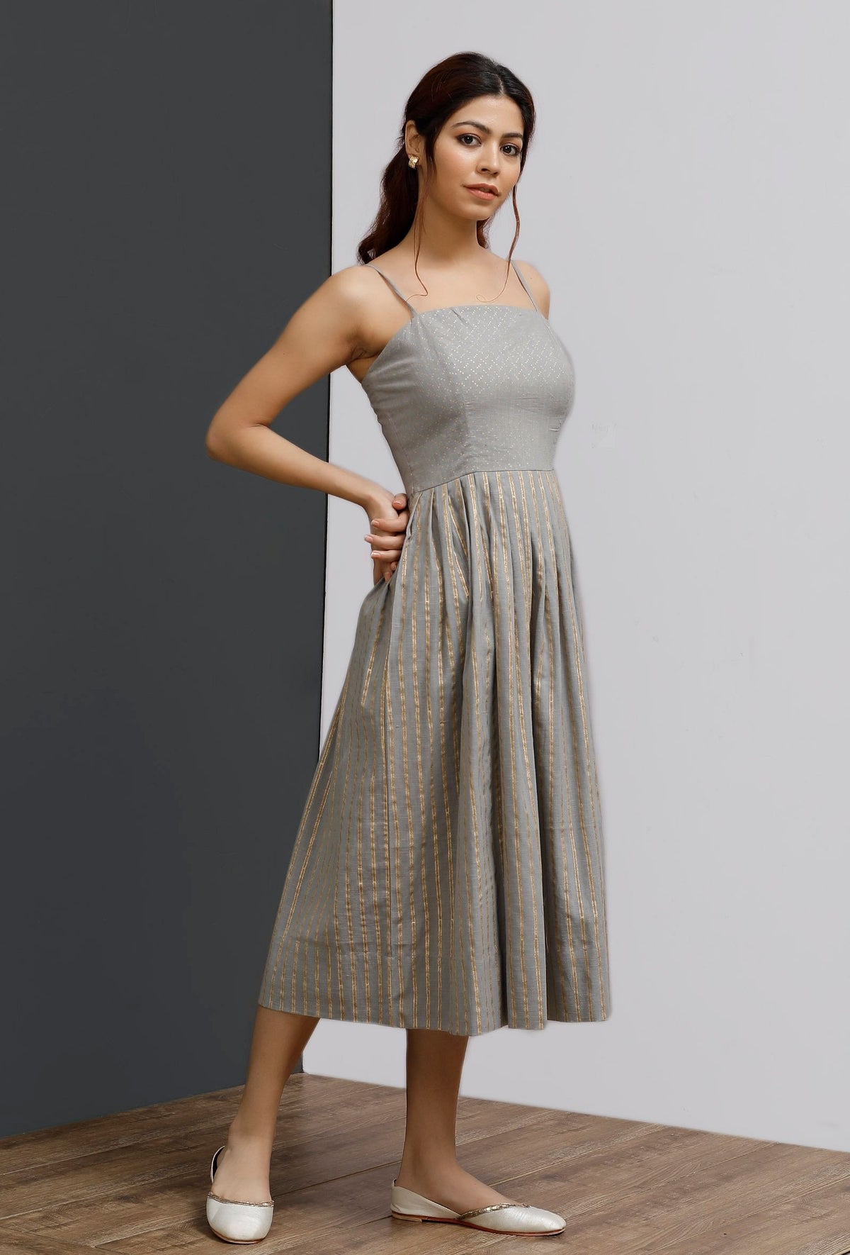 Strappy Grey Block Printed Pleated Dress サイズ XS
