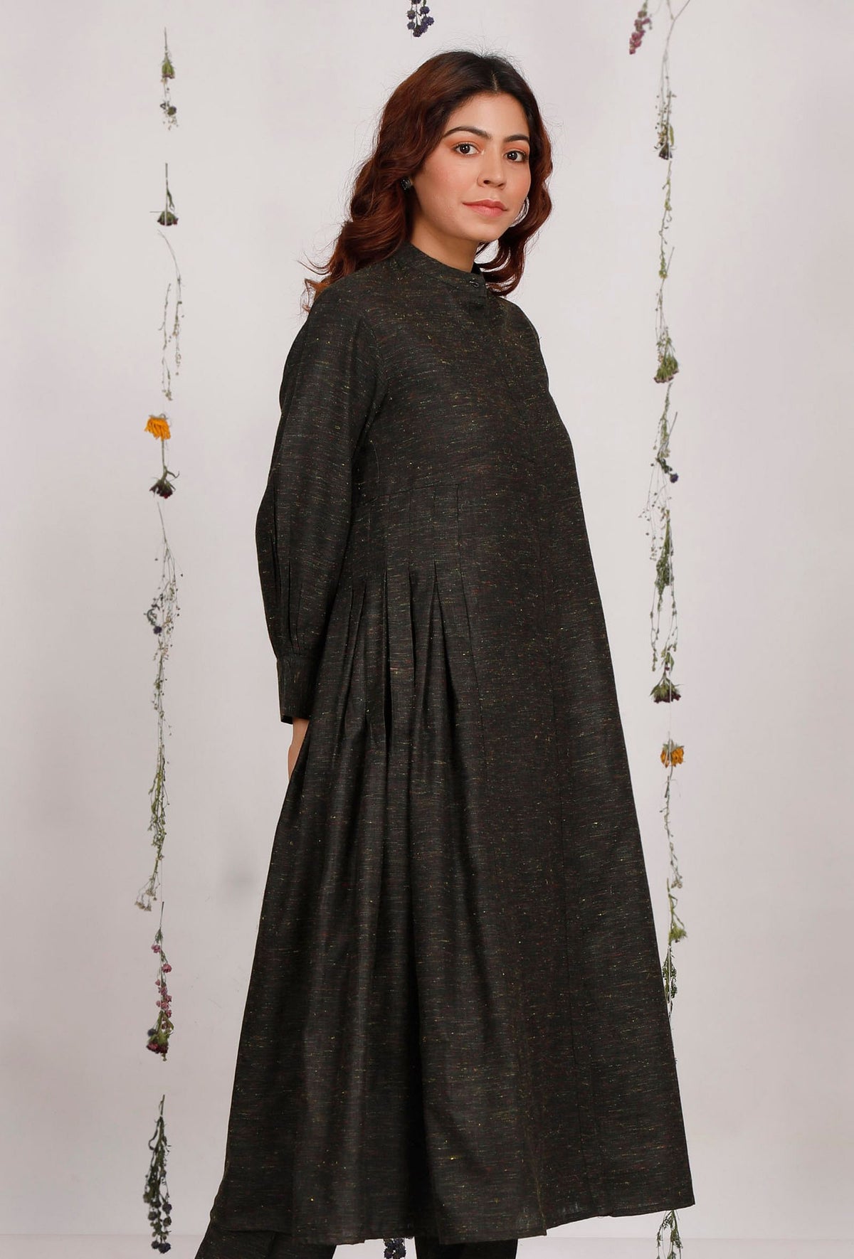 Dark Olive Cotton Khaadi Kurta サイズ S