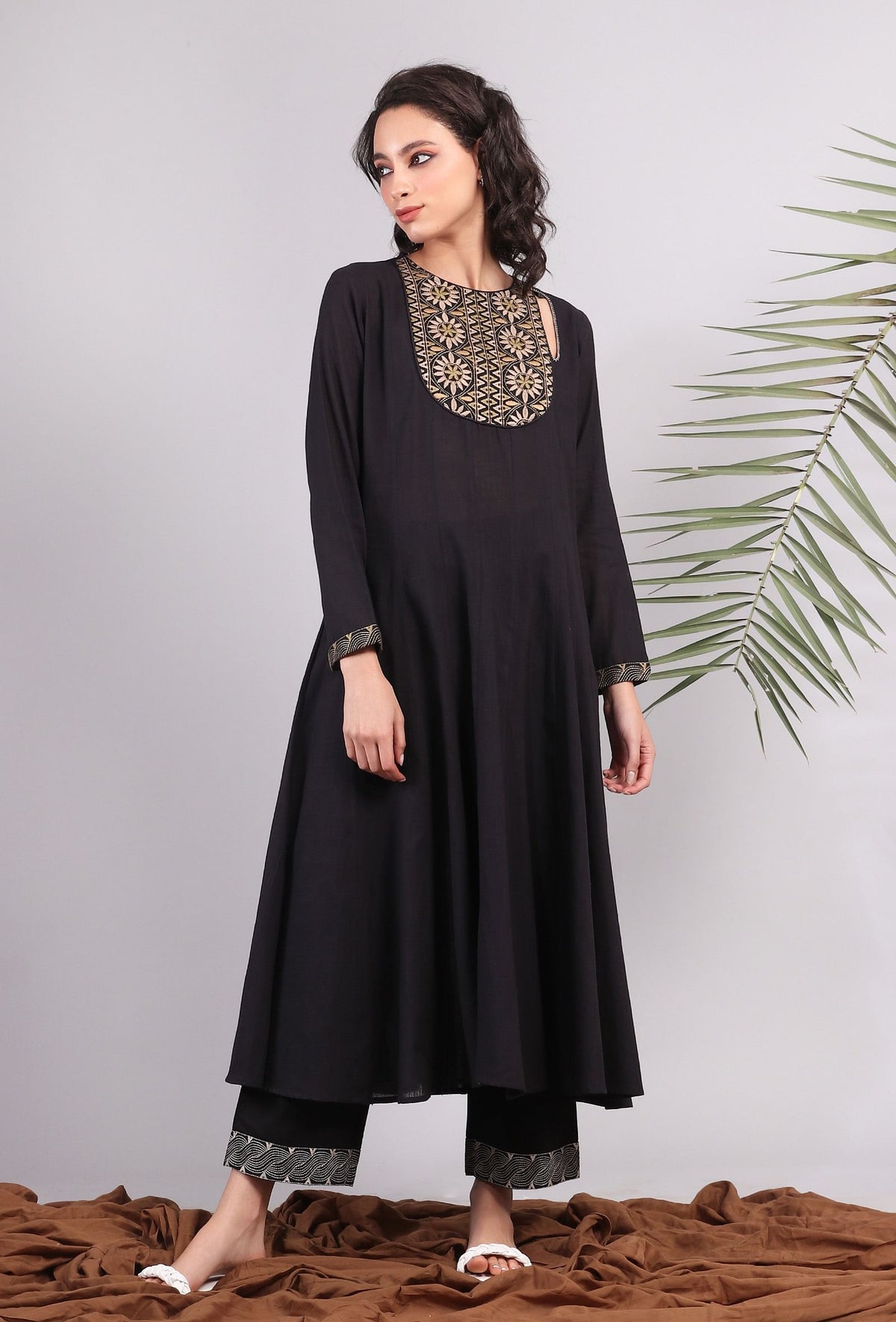 Black Flared Kalidar Kantha Kurta Dress サイズ XL