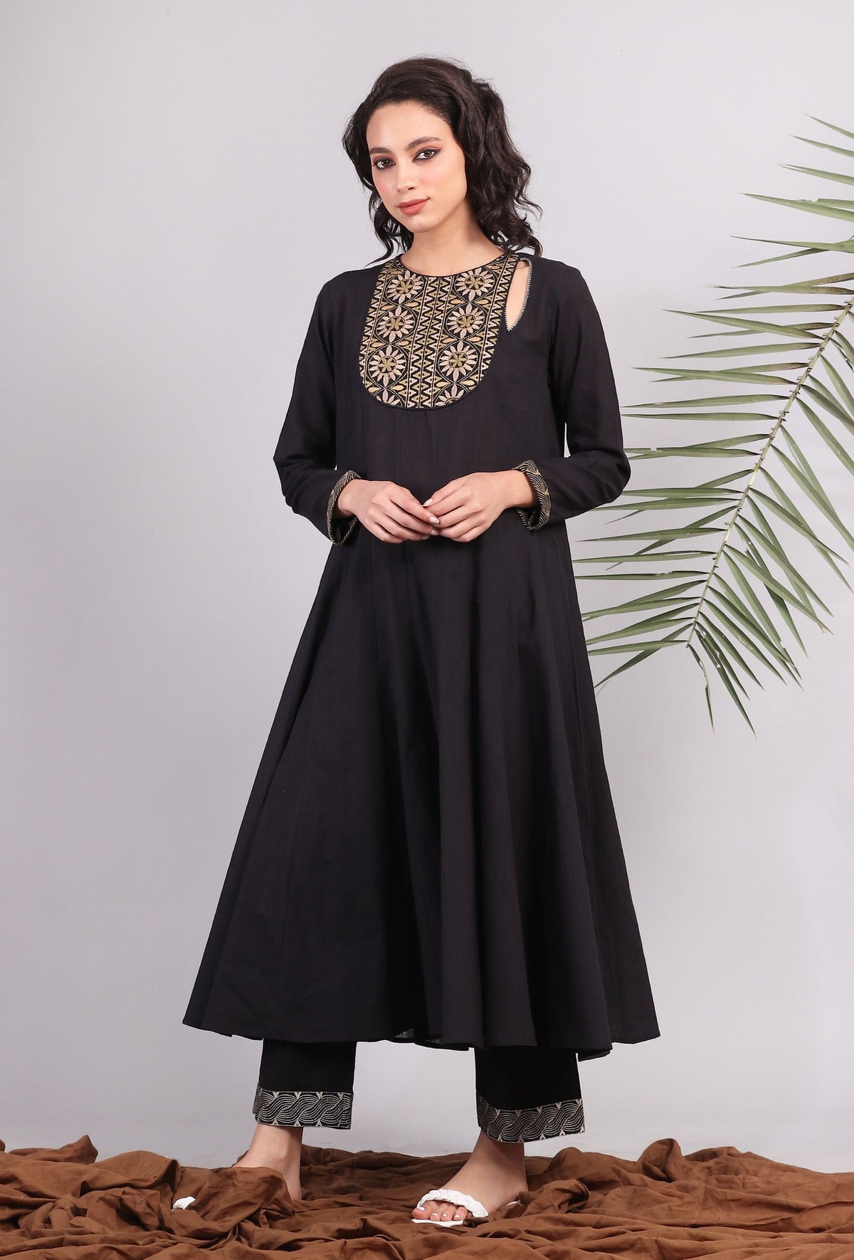 Black Flared Kalidar Kantha Kurta Dress サイズ XL