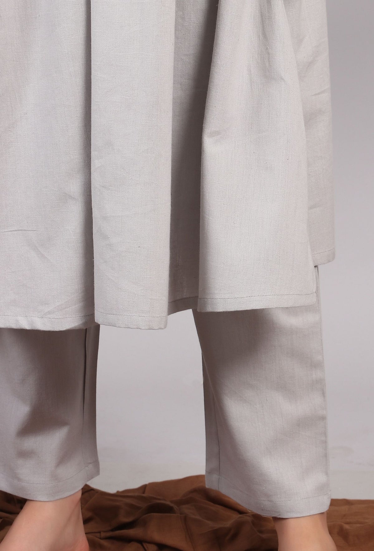 Set of 2: Steel Gray Bandh Gala Front Gathered Kurta Dress with Narrow Pants サイズ XS