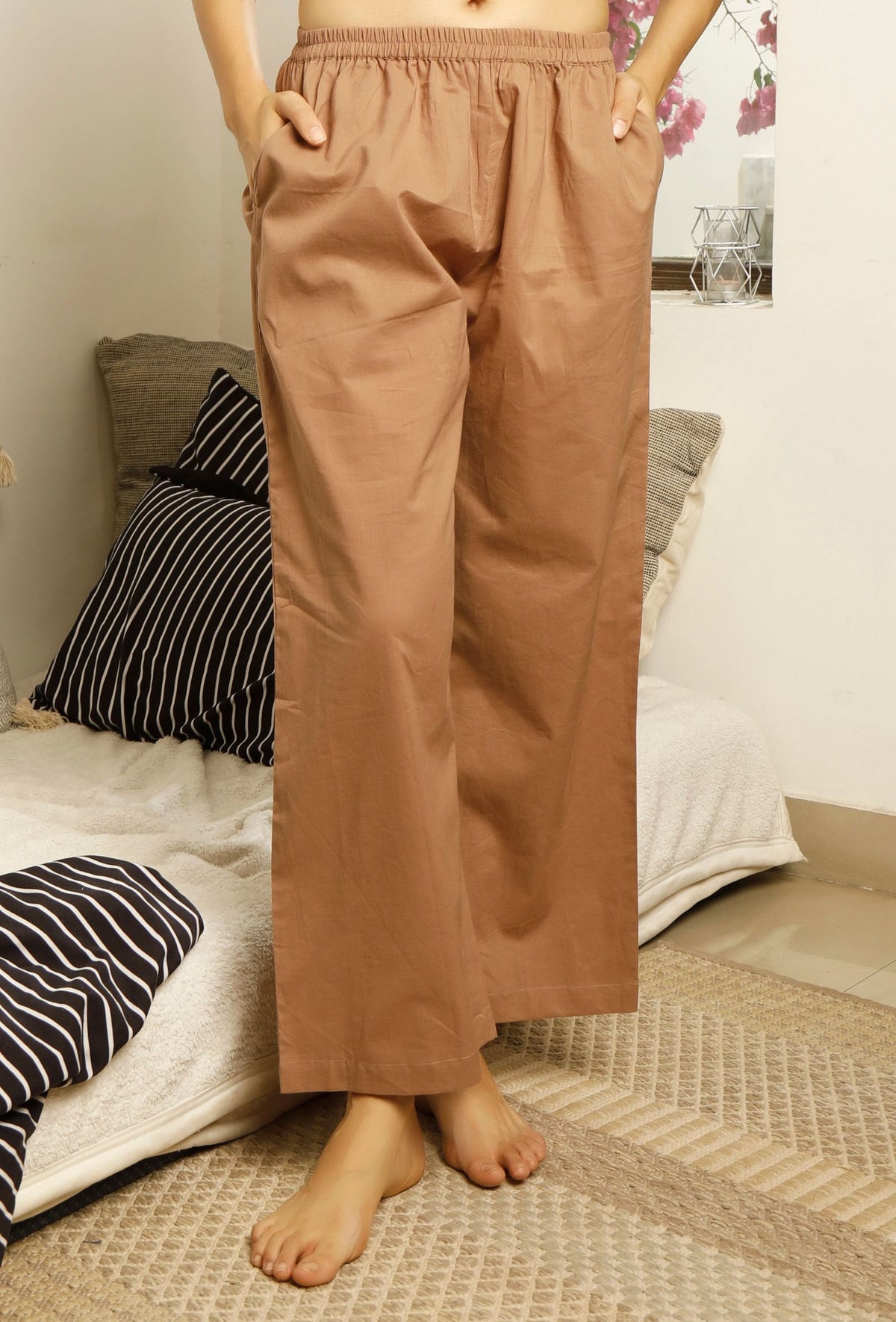 Set of 2: Cocoa Brown Cotton Top and Pajama サイズ XS