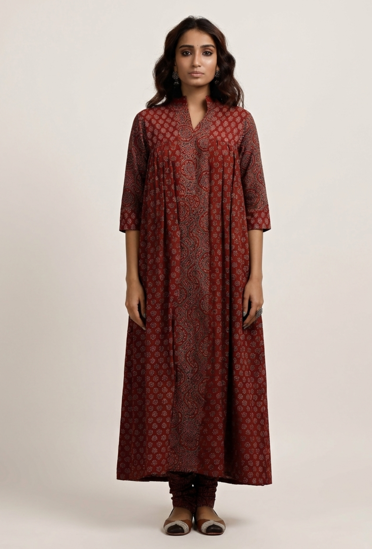 Set of 2: Red Ajrakh Print Gathered and Flared Kurta with Ajrakh Print Churidar サイズ S