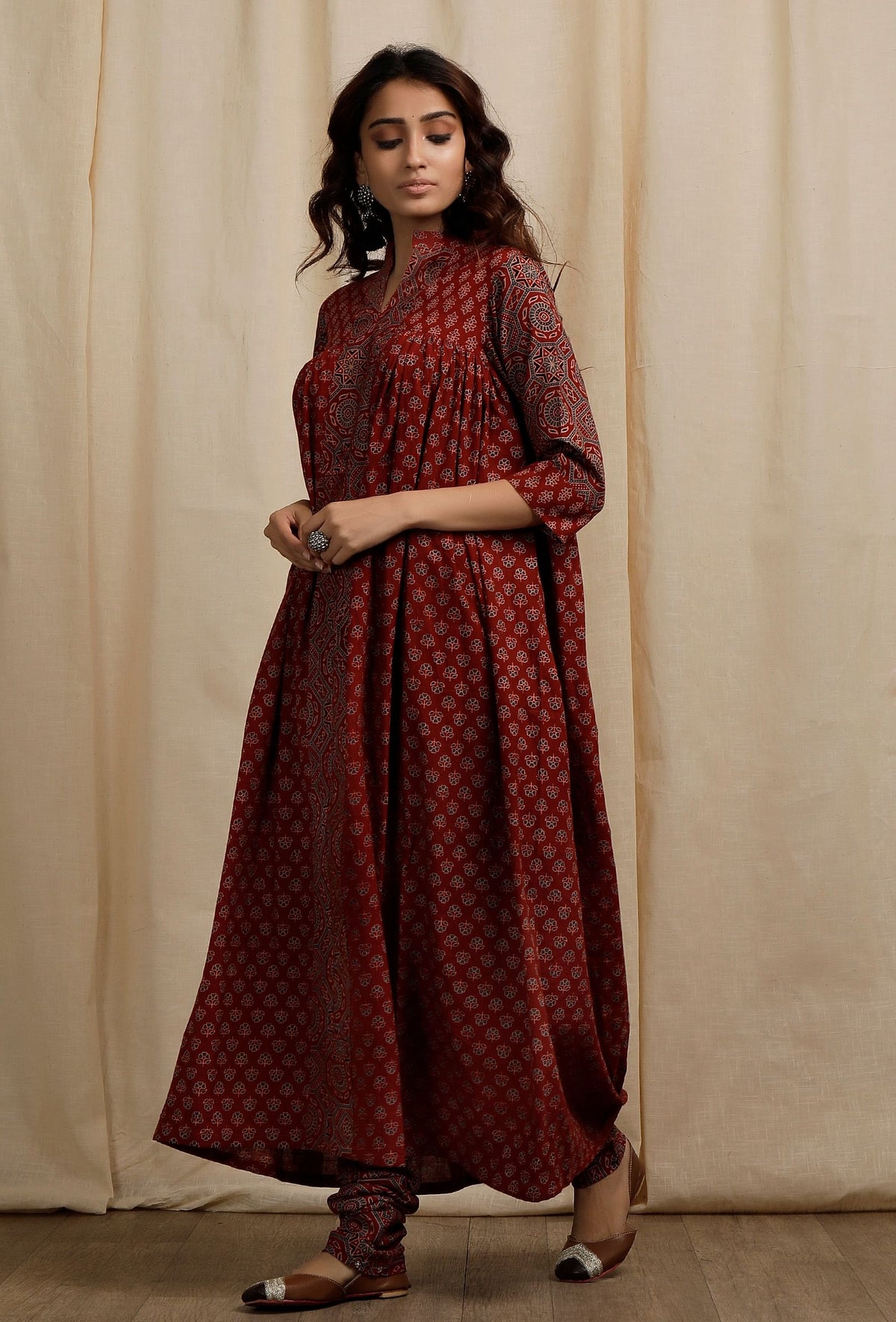 Red Ajrakh Print Gathered and Flared Kurta サイズ M