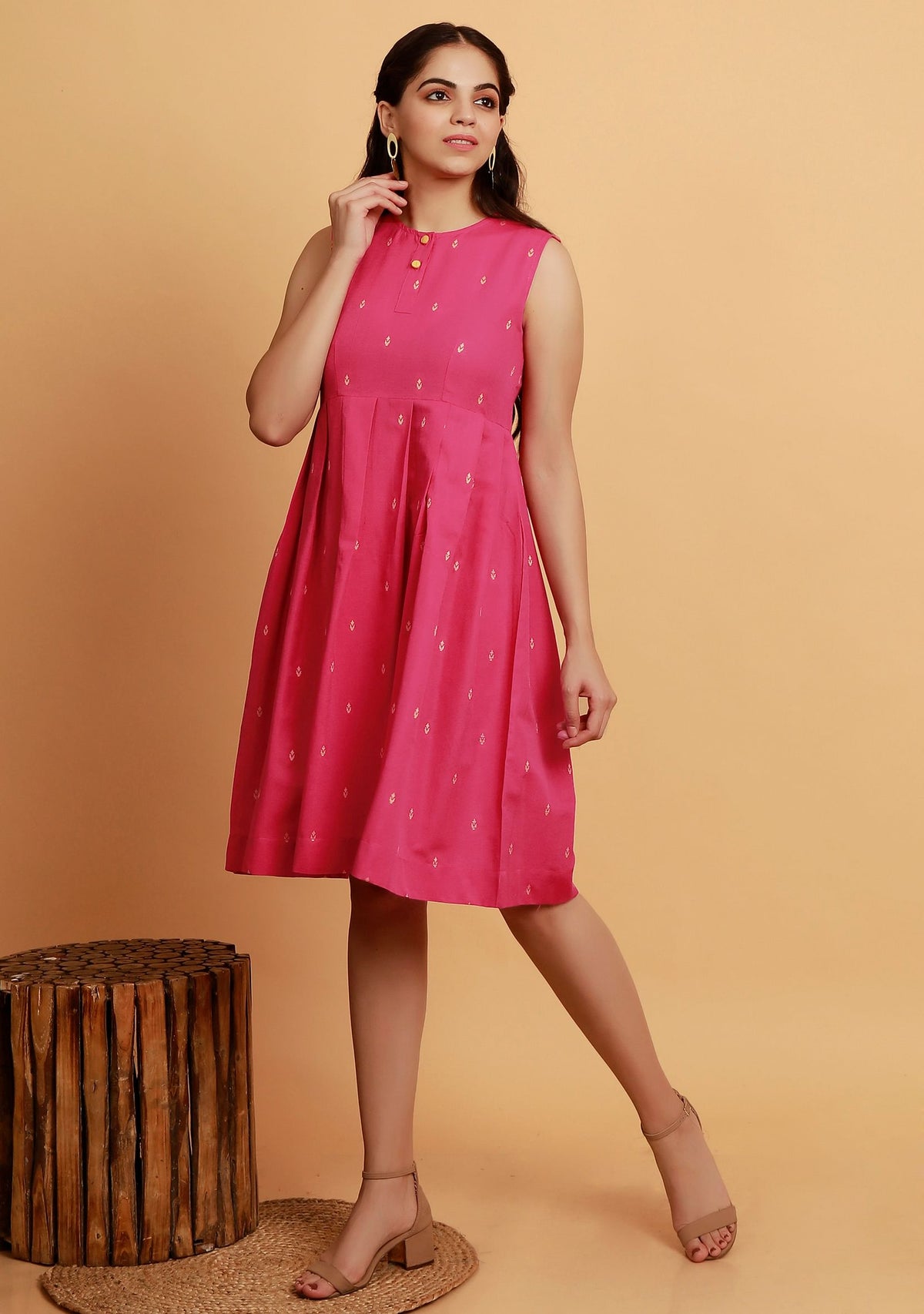 Pink Pleated Flared Sleeveless Woven Dress サイズ XL