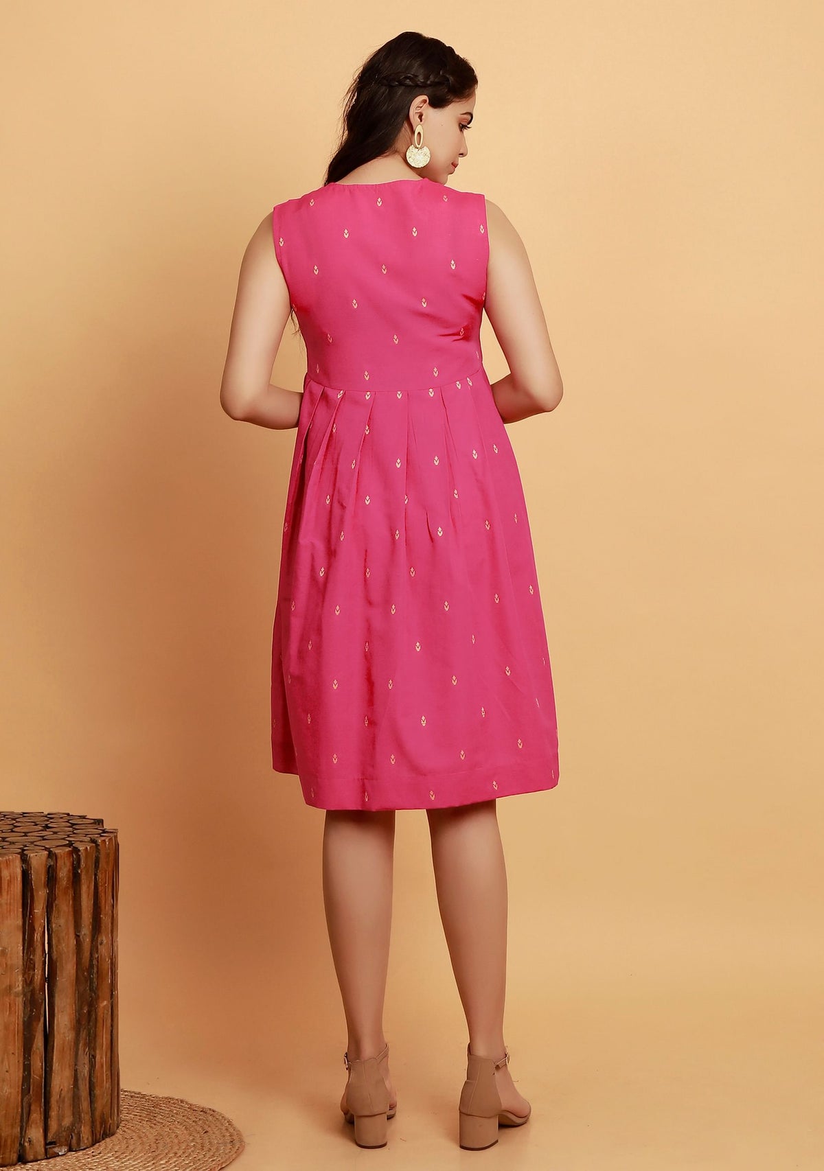 Pink Pleated Flared Sleeveless Woven Dress サイズ XL