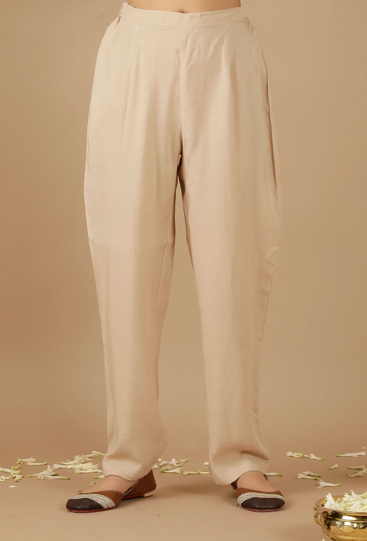 Beige Plain Rayon Straight Pants サイズ S