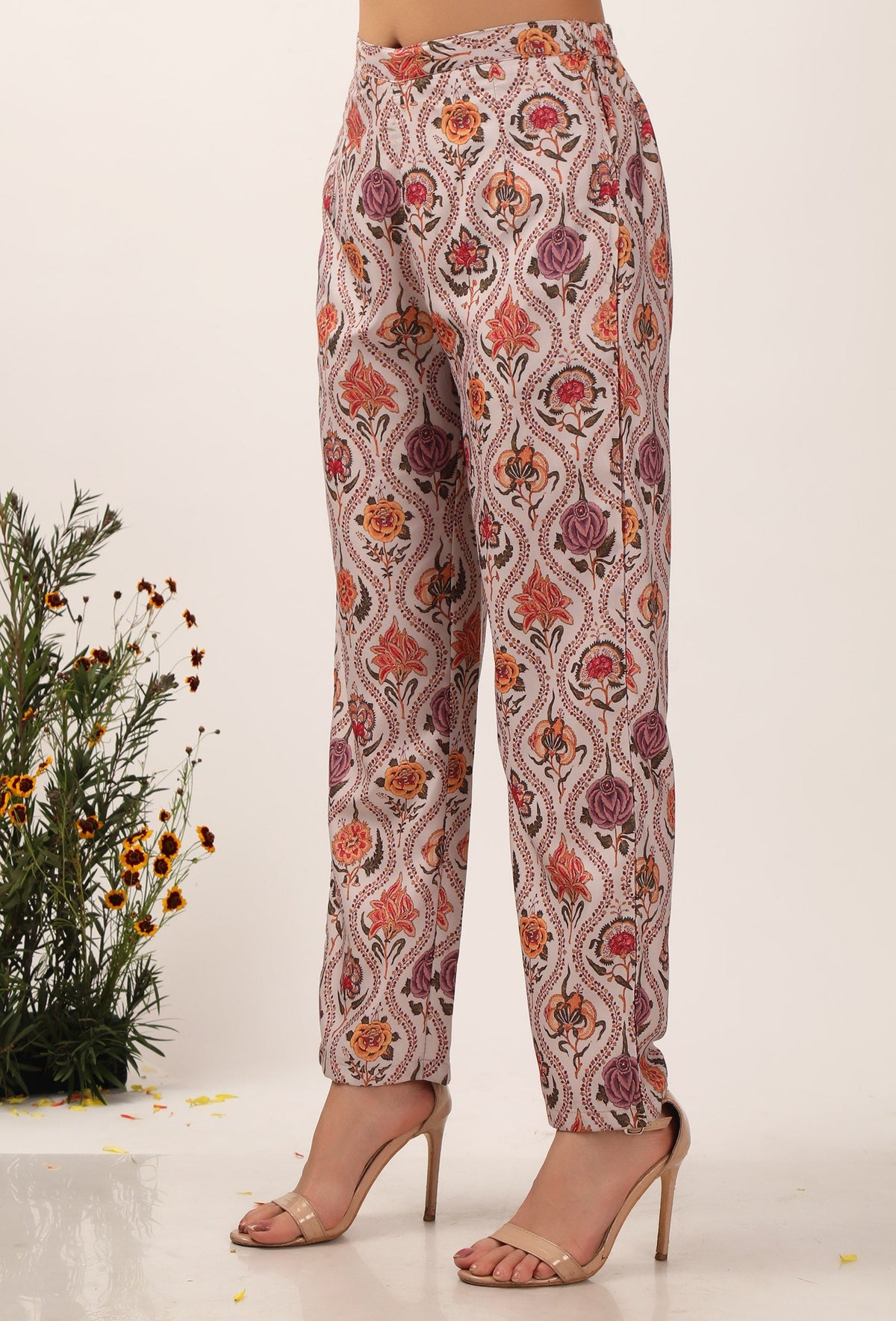 Airi Floral Chintz Narrow Fit Pants サイズ L
