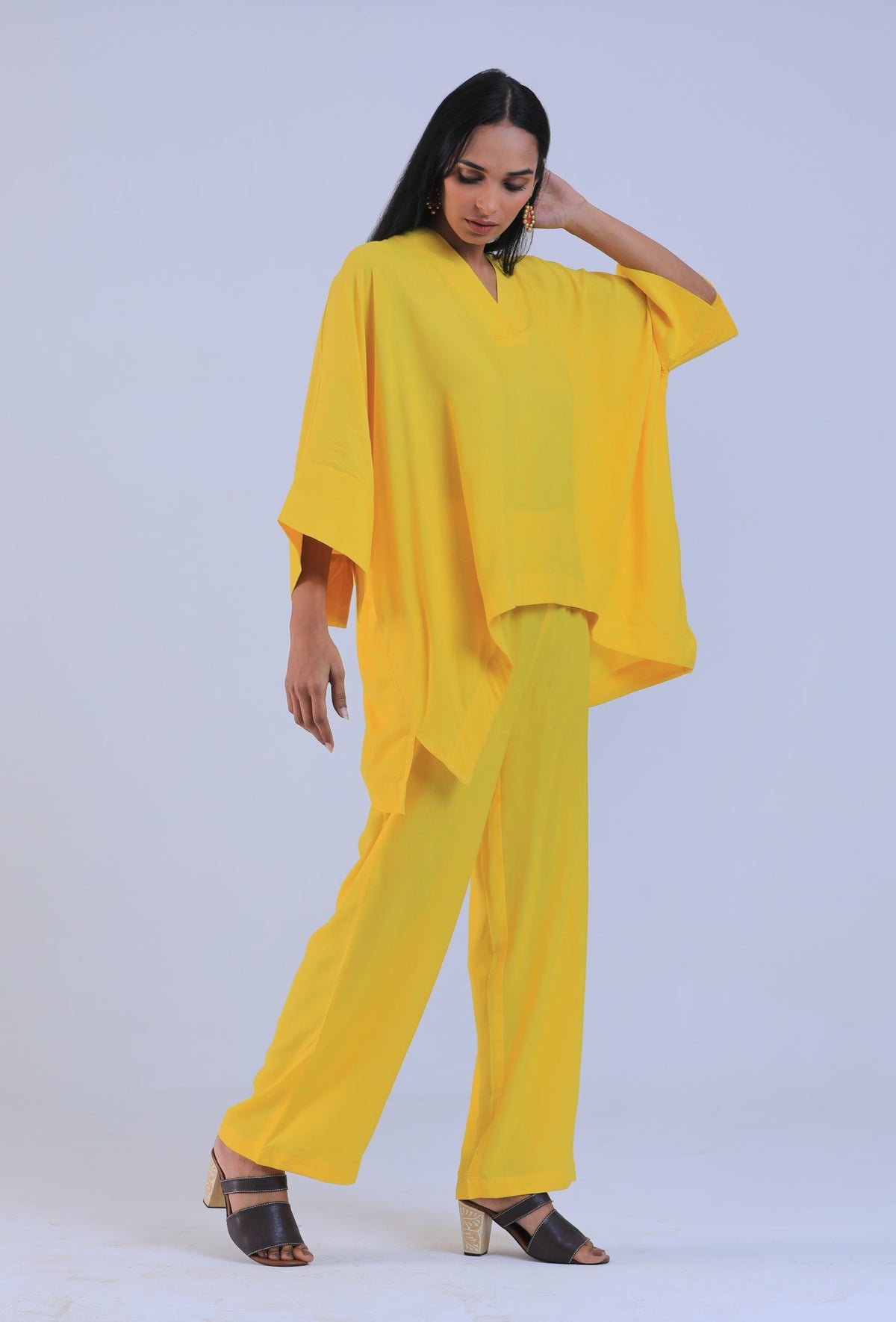 Yellow Color V-Neck Top サイズ XXL