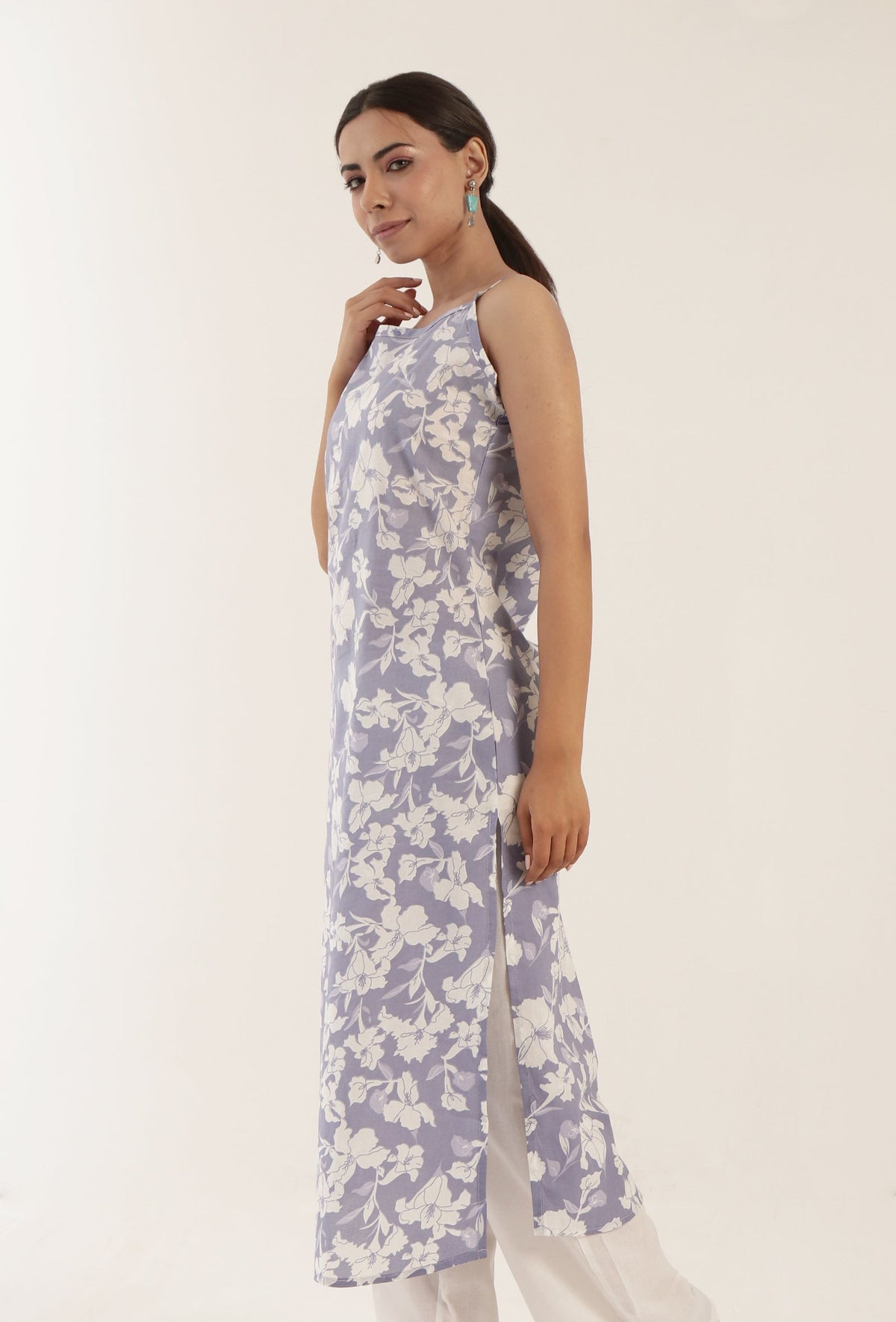 Blue Color Cotton Slip With White Motif サイズ XS