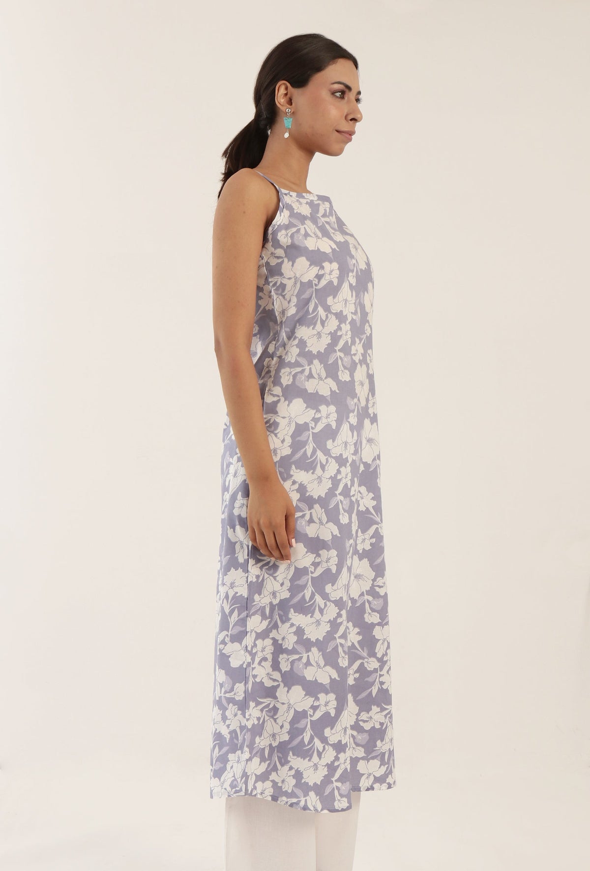 Blue Color Cotton Slip With White Motif サイズ XXL