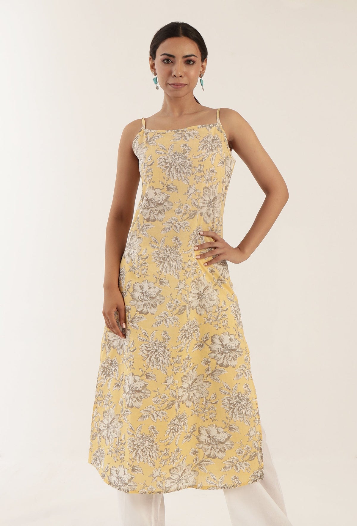 Yellow Color Cotton Slip With Multicolor Motif サイズ XL