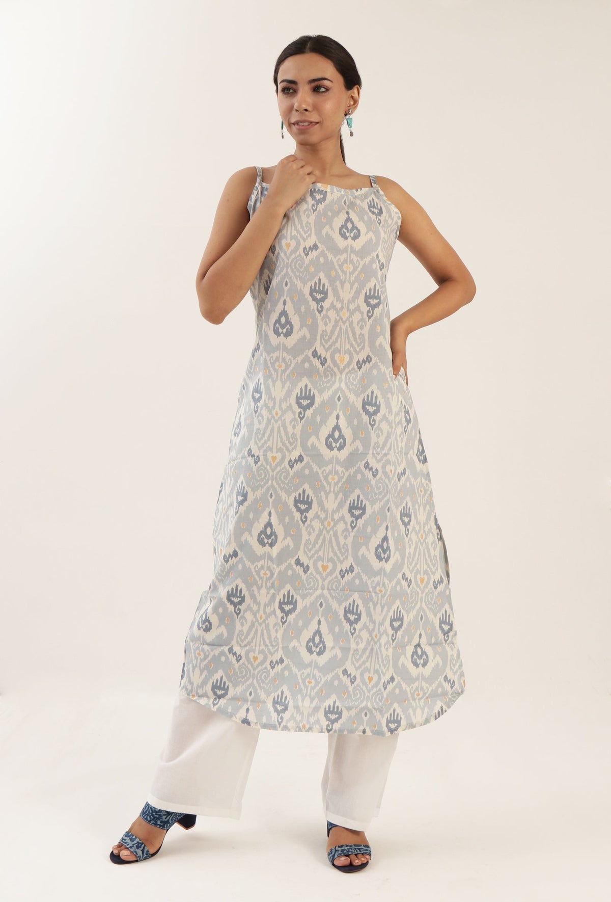 Grey Color Cotton Slip With Multicolor Motif サイズ S