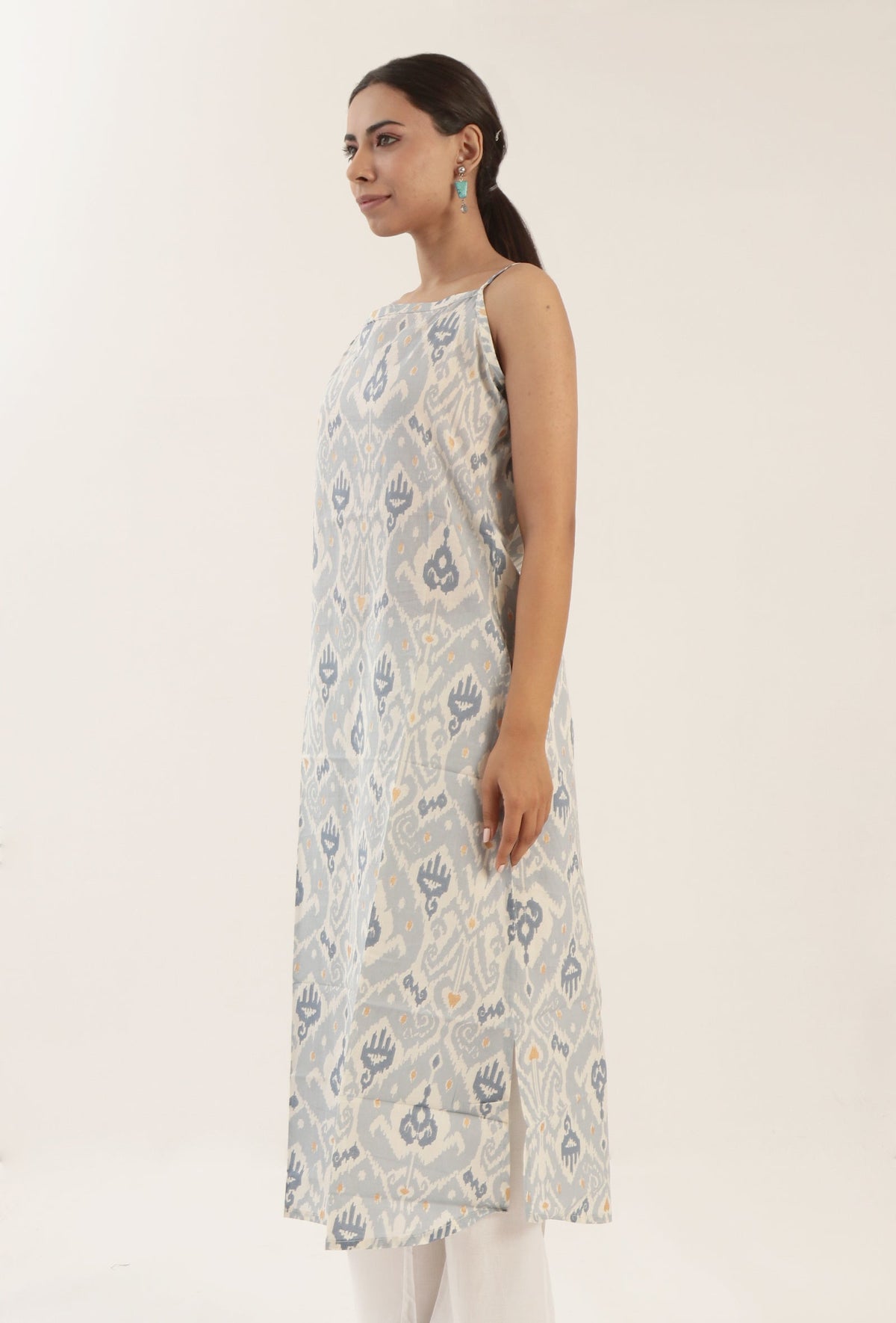 Grey Color Cotton Slip With Multicolor Motif サイズ M