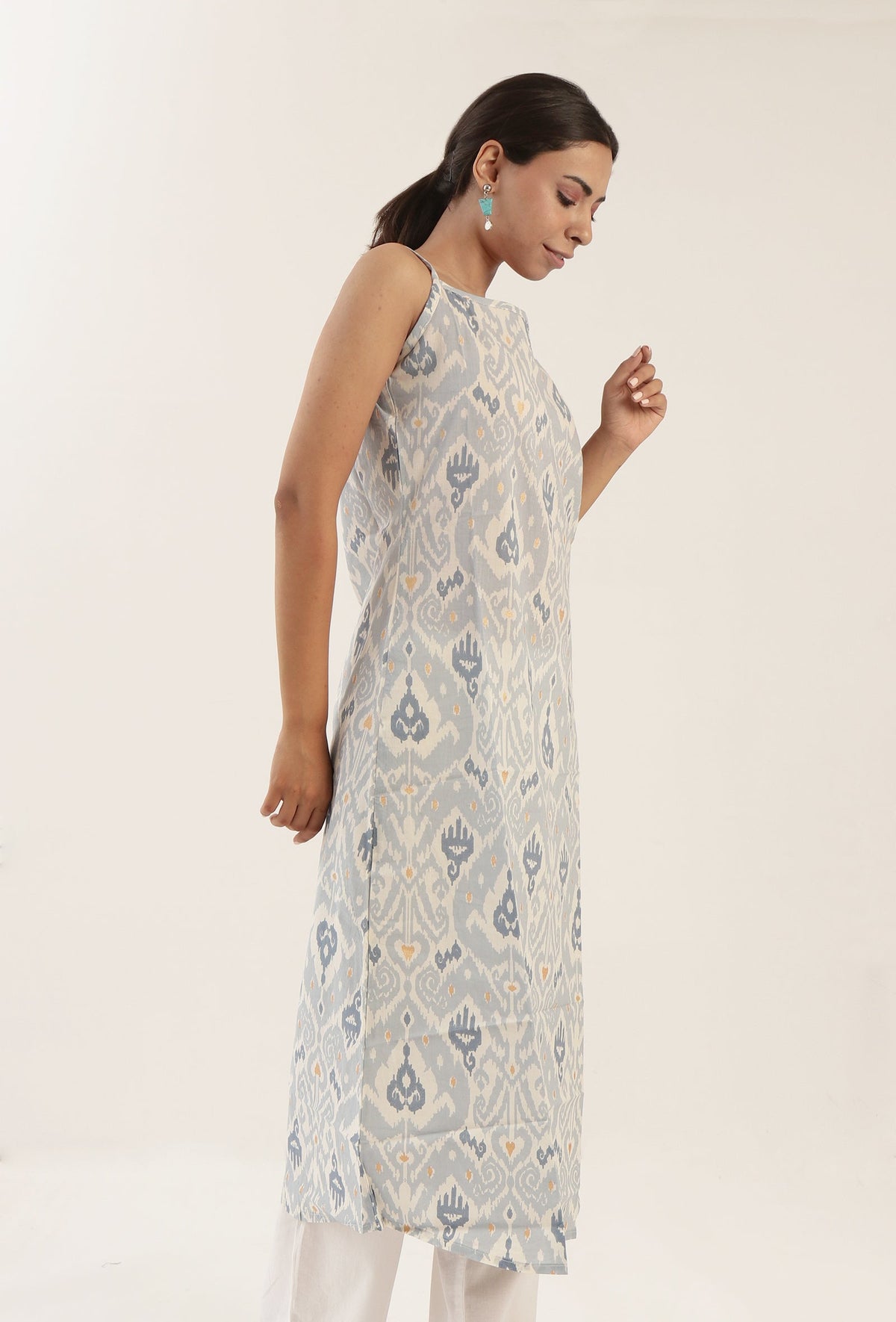 Grey Color Cotton Slip With Multicolor Motif サイズ M