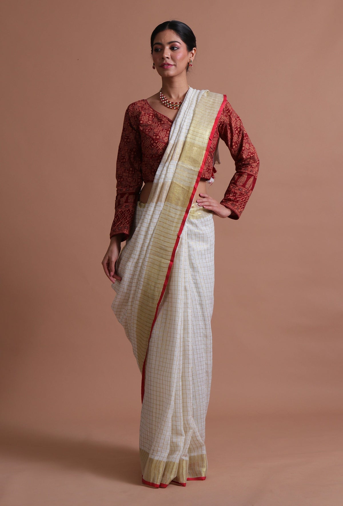 White Red Color Cotton Linen Saree With Unstitched Blouse