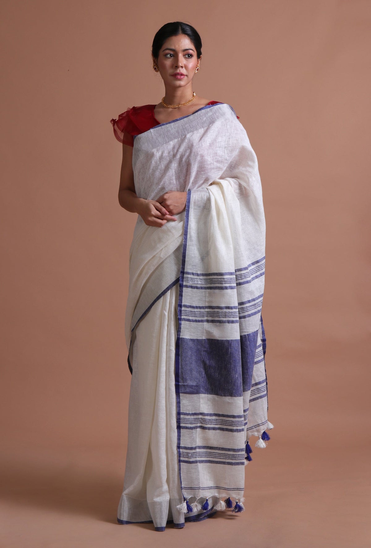 Handcrafted Off-White & Blue Cotton Linen Saree With Unstitched Blouse