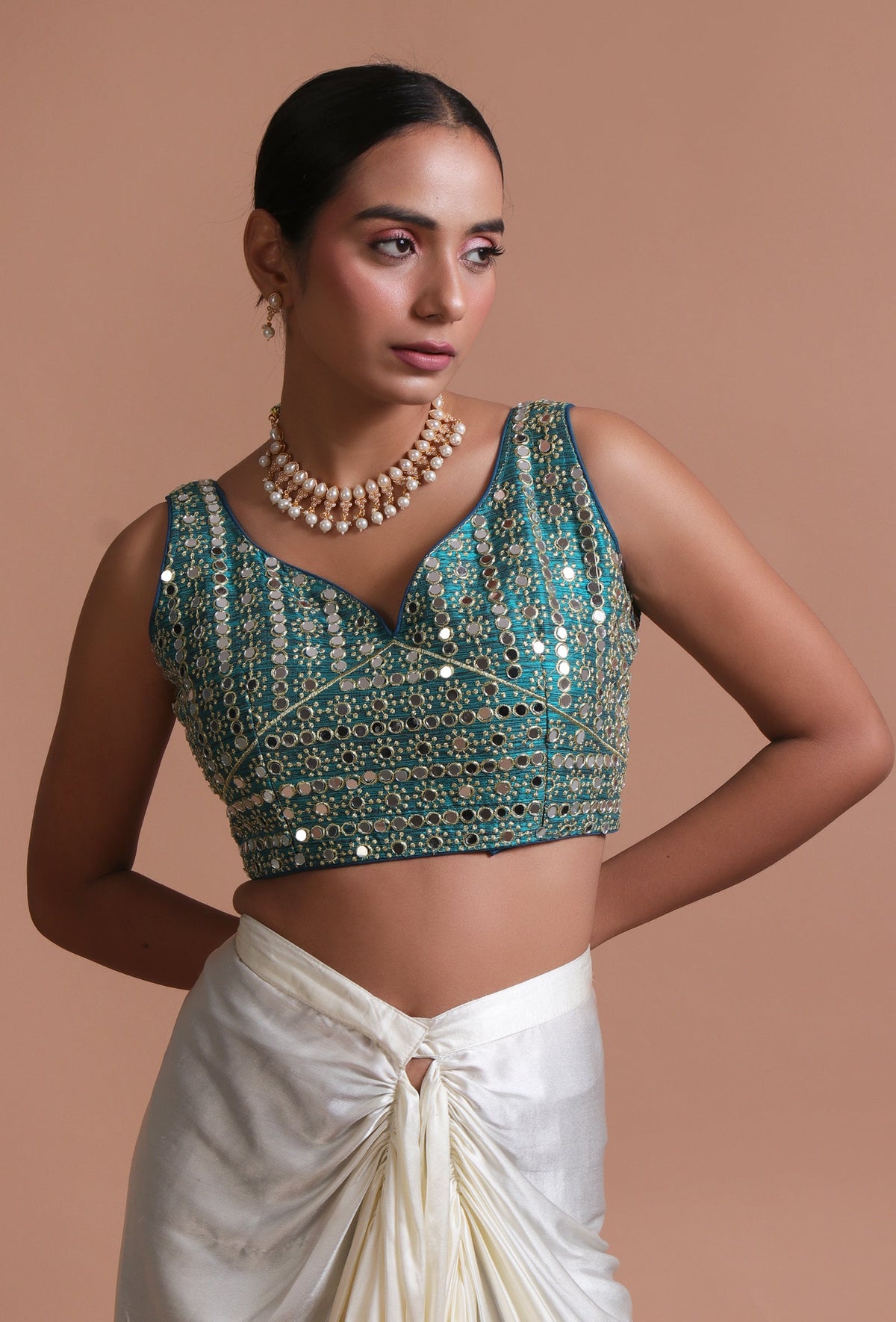 Light Green Color Raw Silk Mirror Work Blouse サイズ S