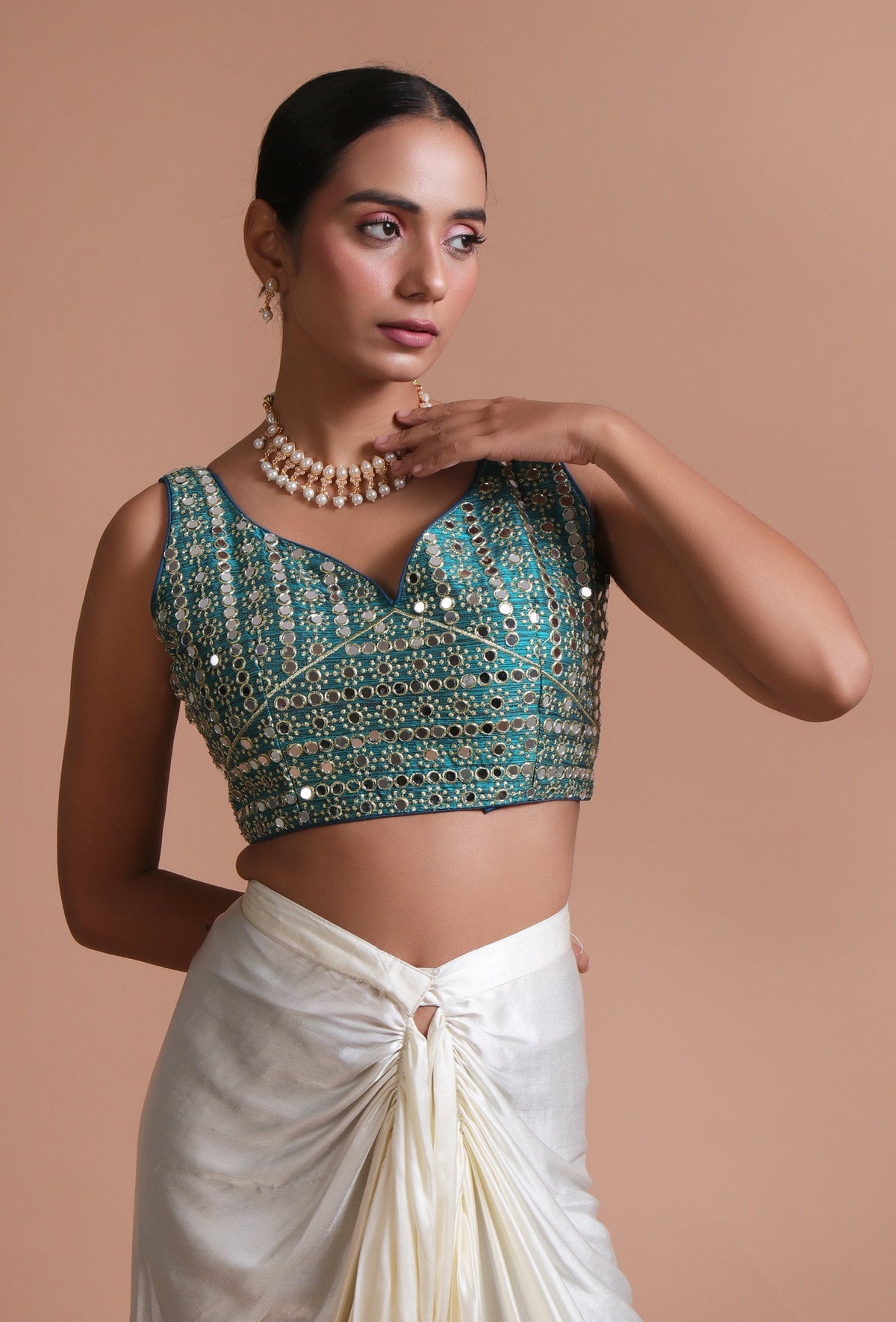 Light Green Color Raw Silk Mirror Work Blouse サイズ S