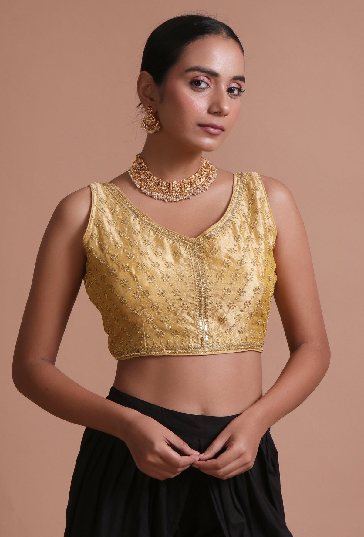 Golden Color Raw Silk Embroidered Blouse サイズ S