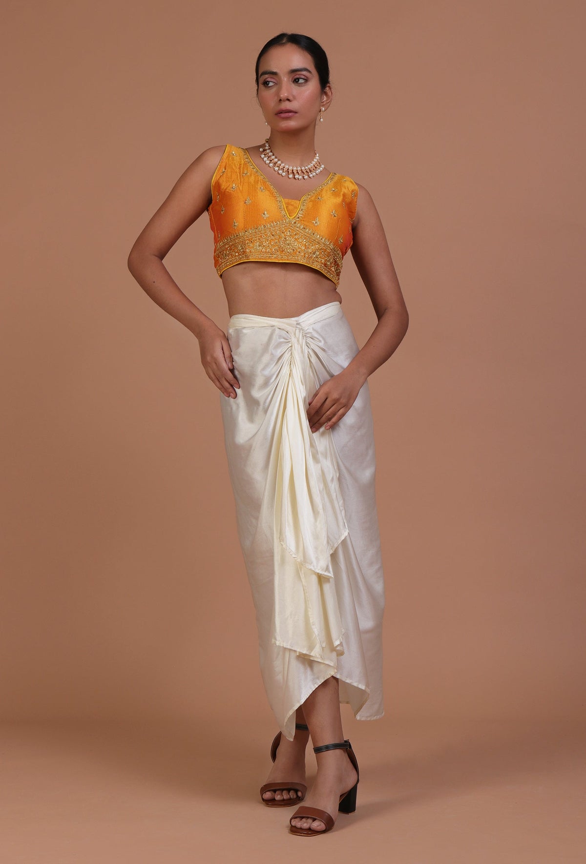 Yellow Color Raw Silk Embroidered Blouse サイズ S