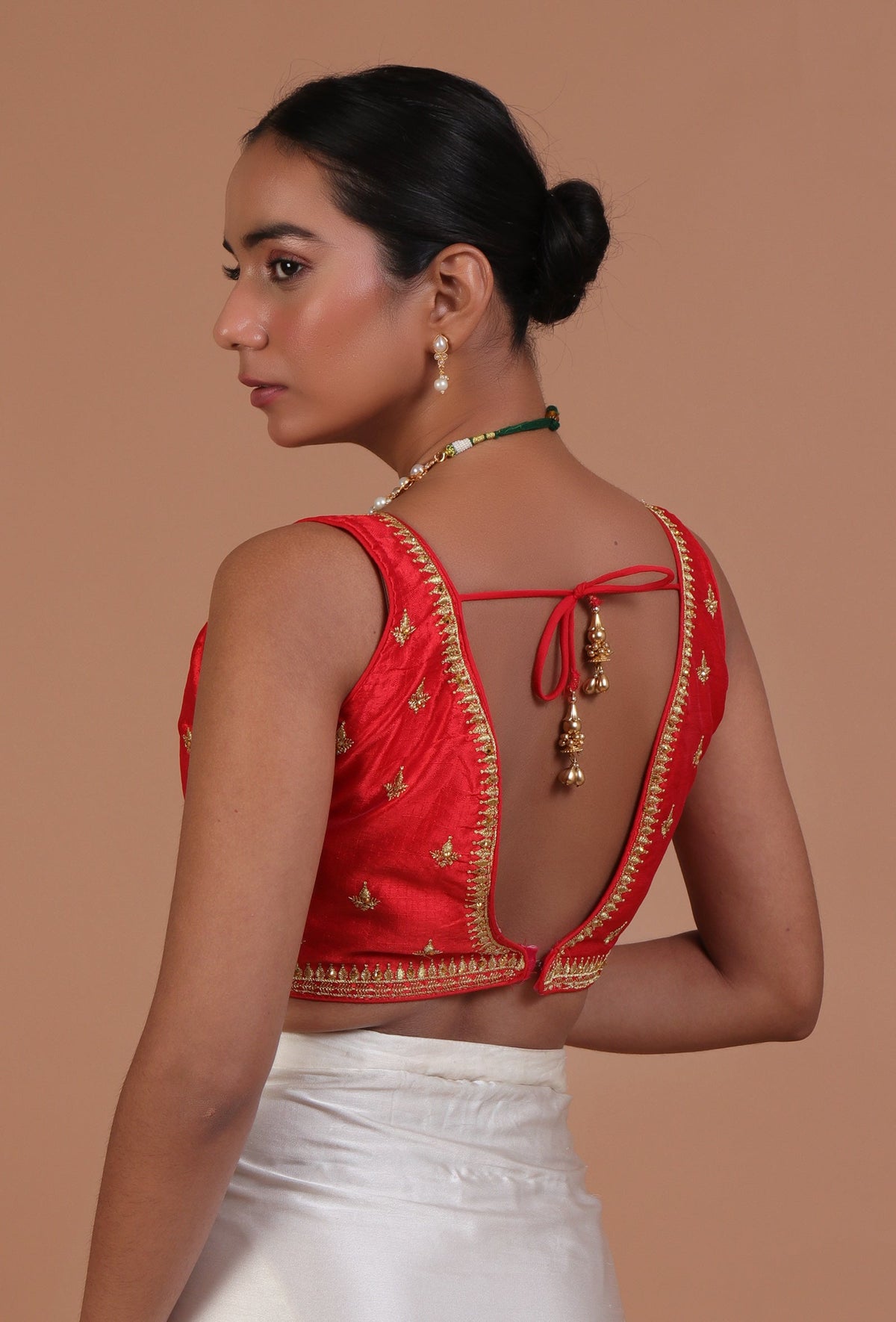 Red Color Raw Silk Embroidered Blouse サイズ S