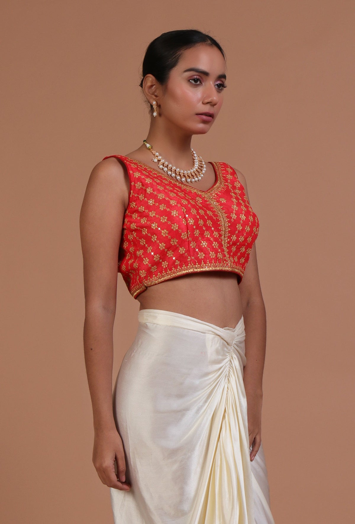 Red Color Raw Silk Embroidered Blouse サイズ S